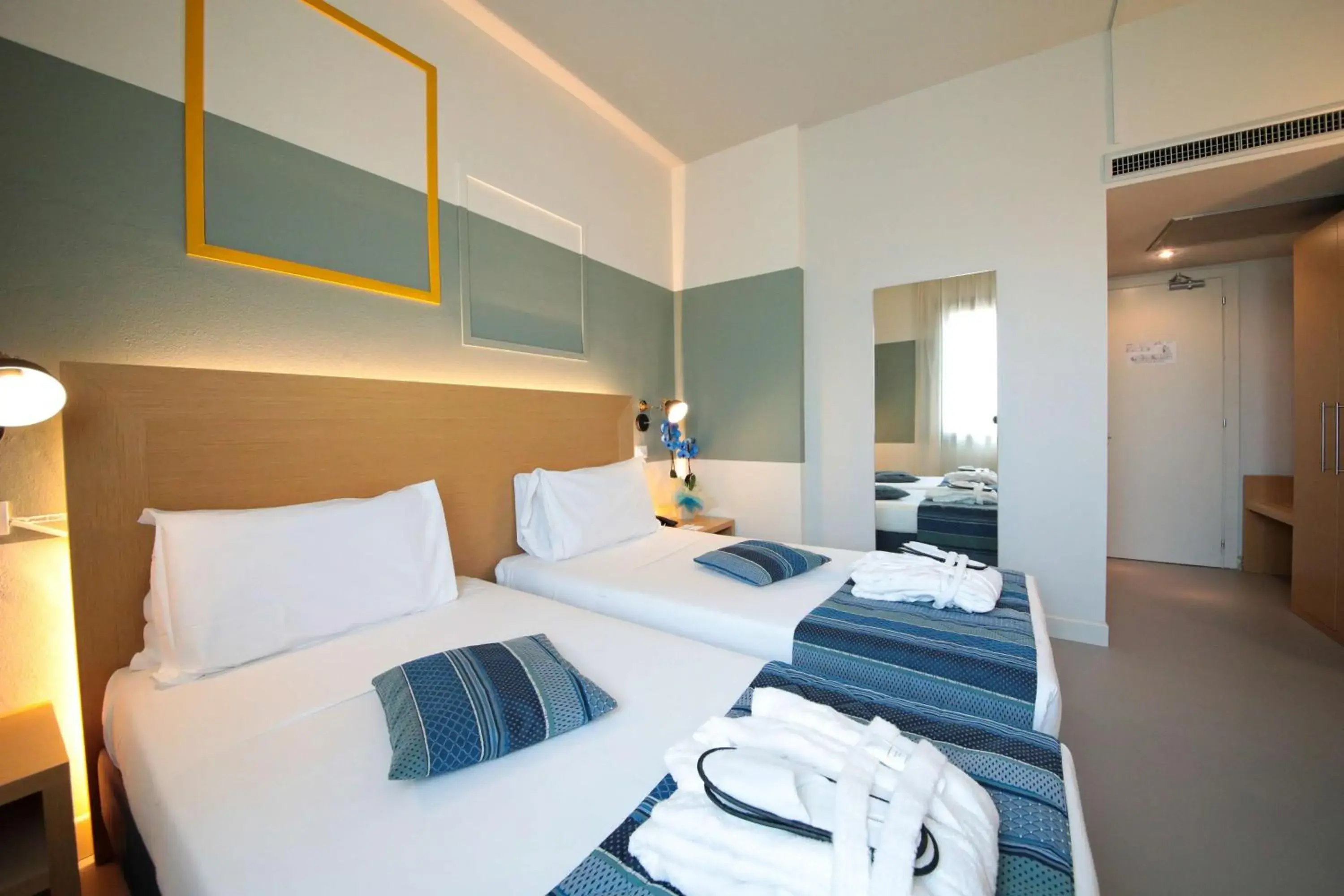 Photo of the whole room, Bed in Best Western Hotel Cristallo Mantova Photo of the whole room, Bed in Best Western Hotel Cristallo Mantova