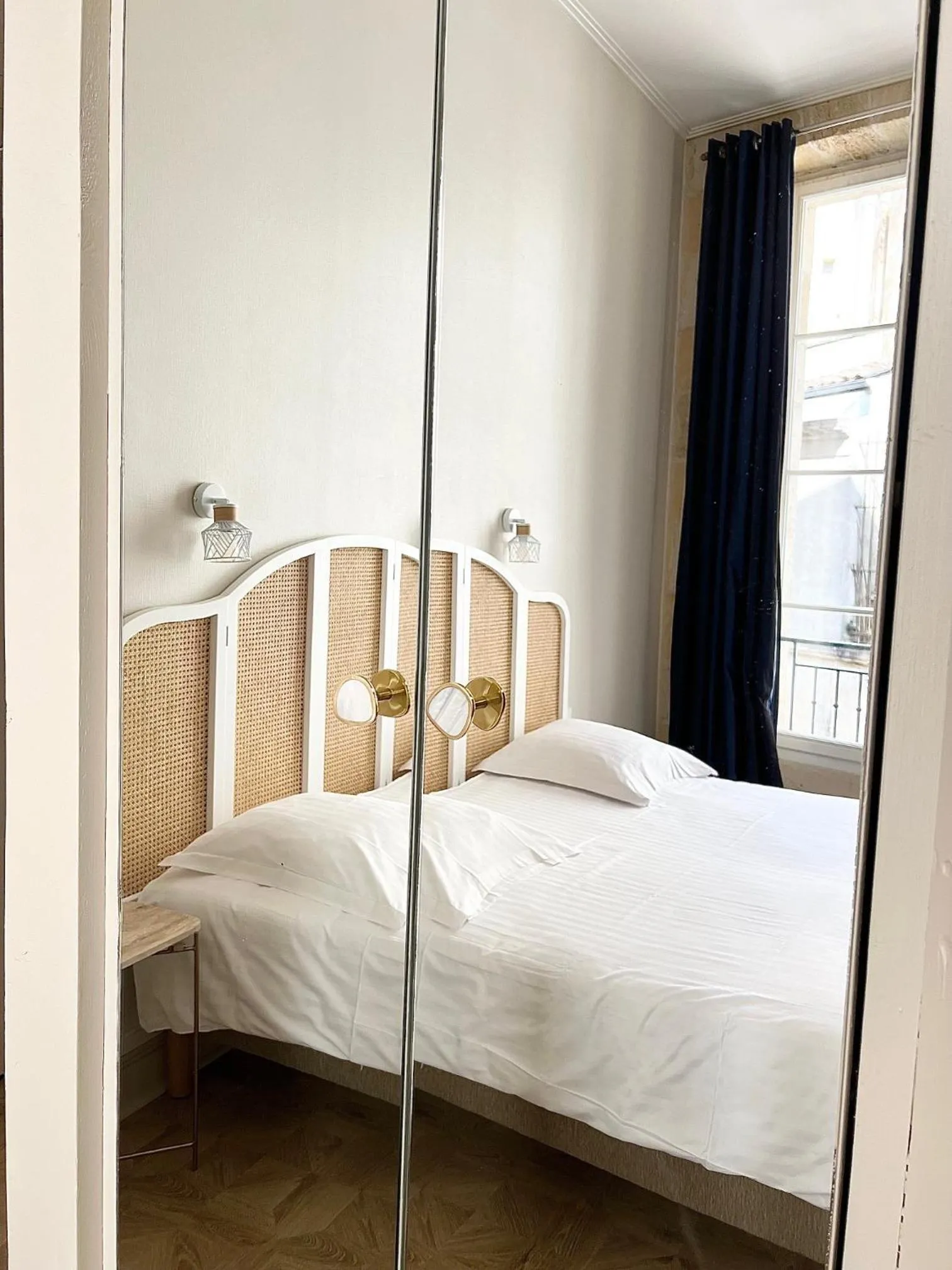 Bed in Hôtel La Tour Intendance