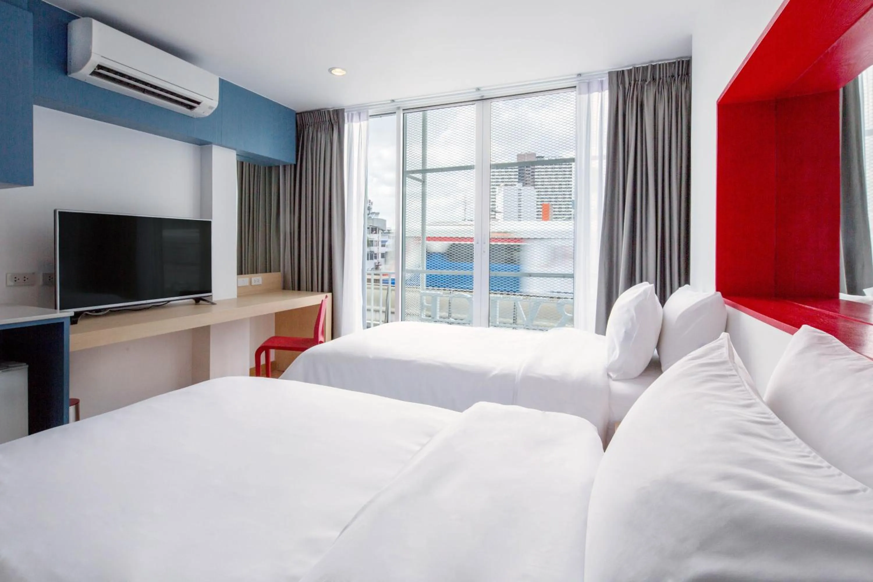 Day, Bed in 128 room and massage