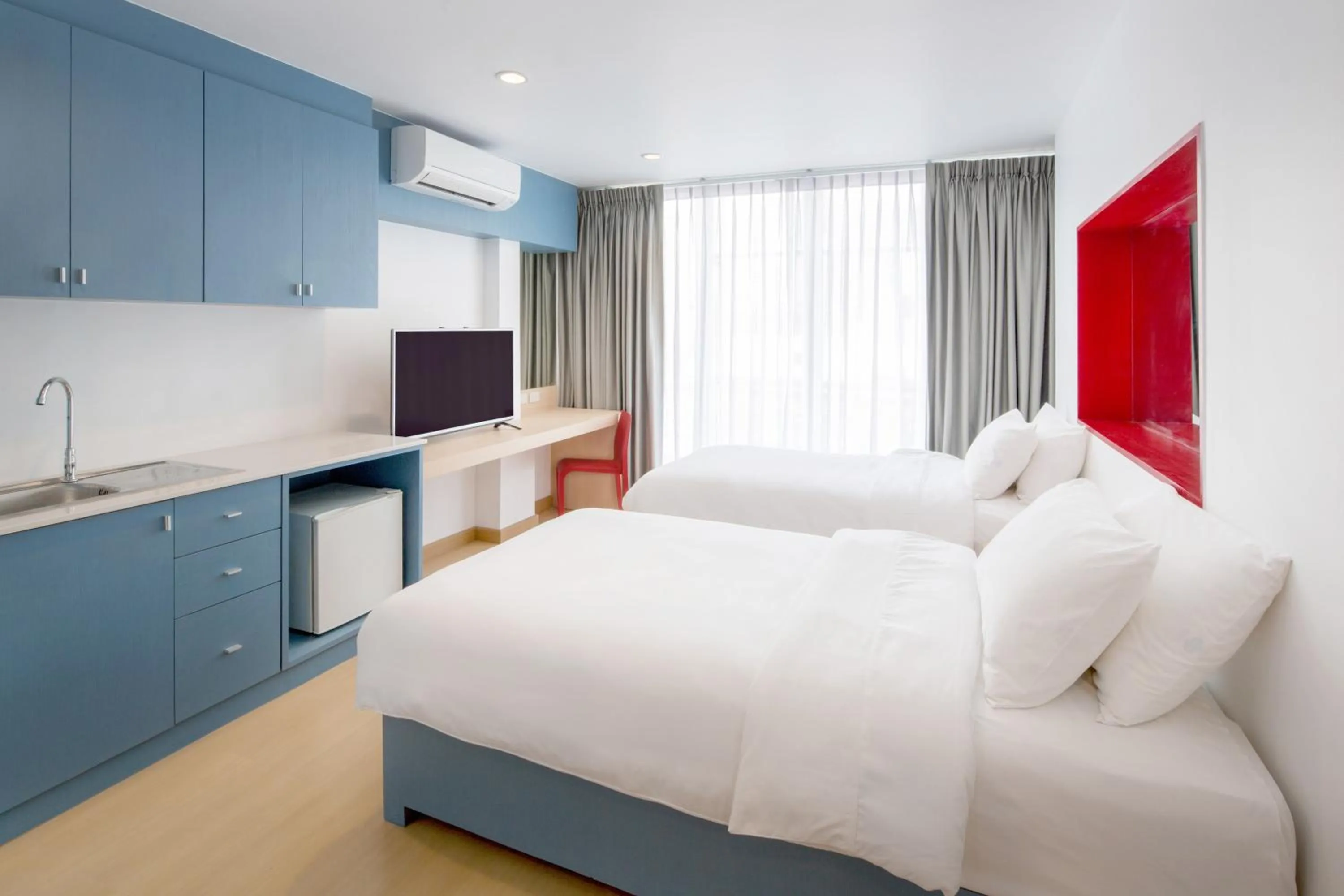 Bed in 128 room and massage