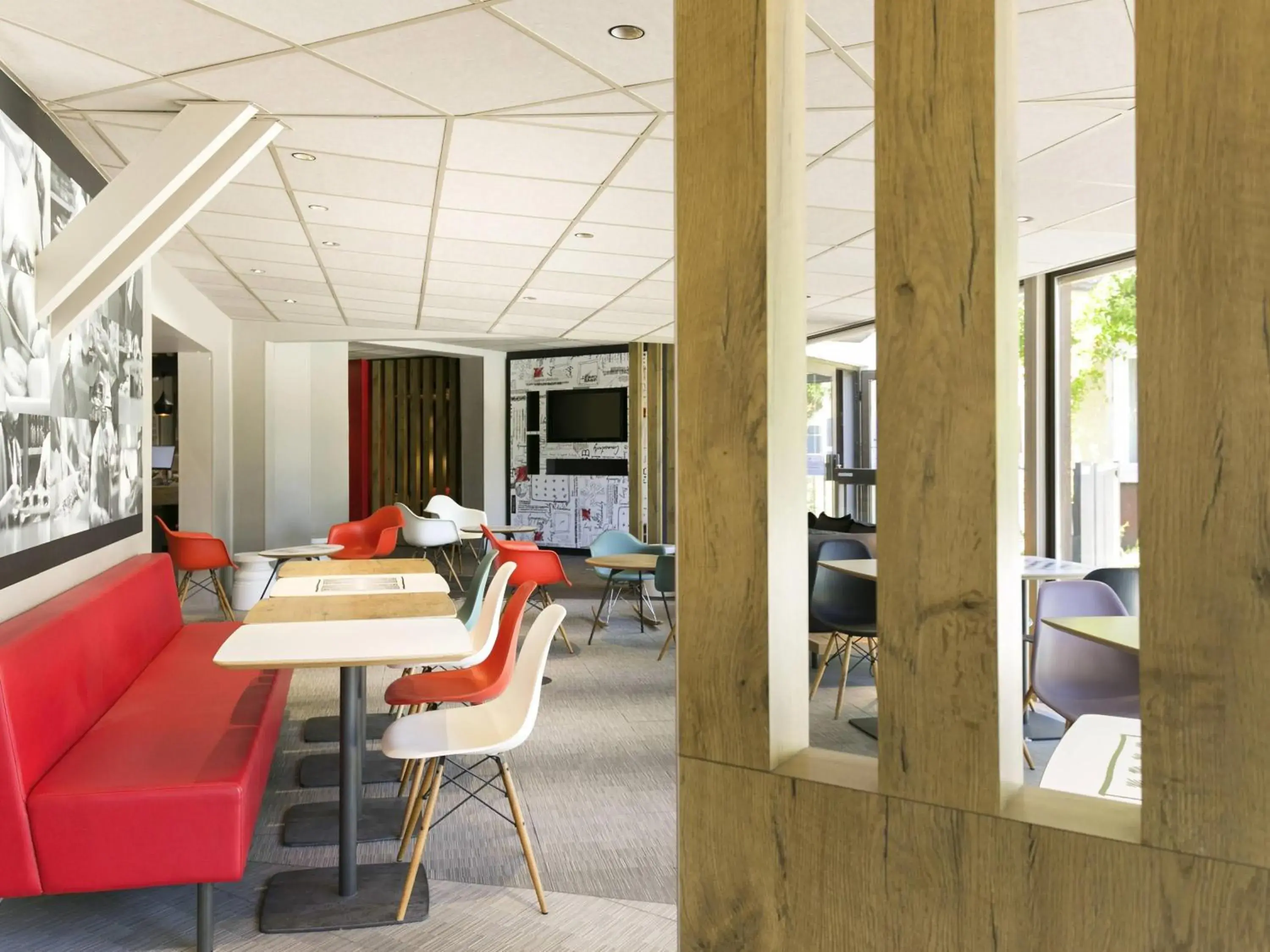 Restaurant/places to eat in ibis Avignon Sud Restaurant/places to eat in ibis Avignon Sud