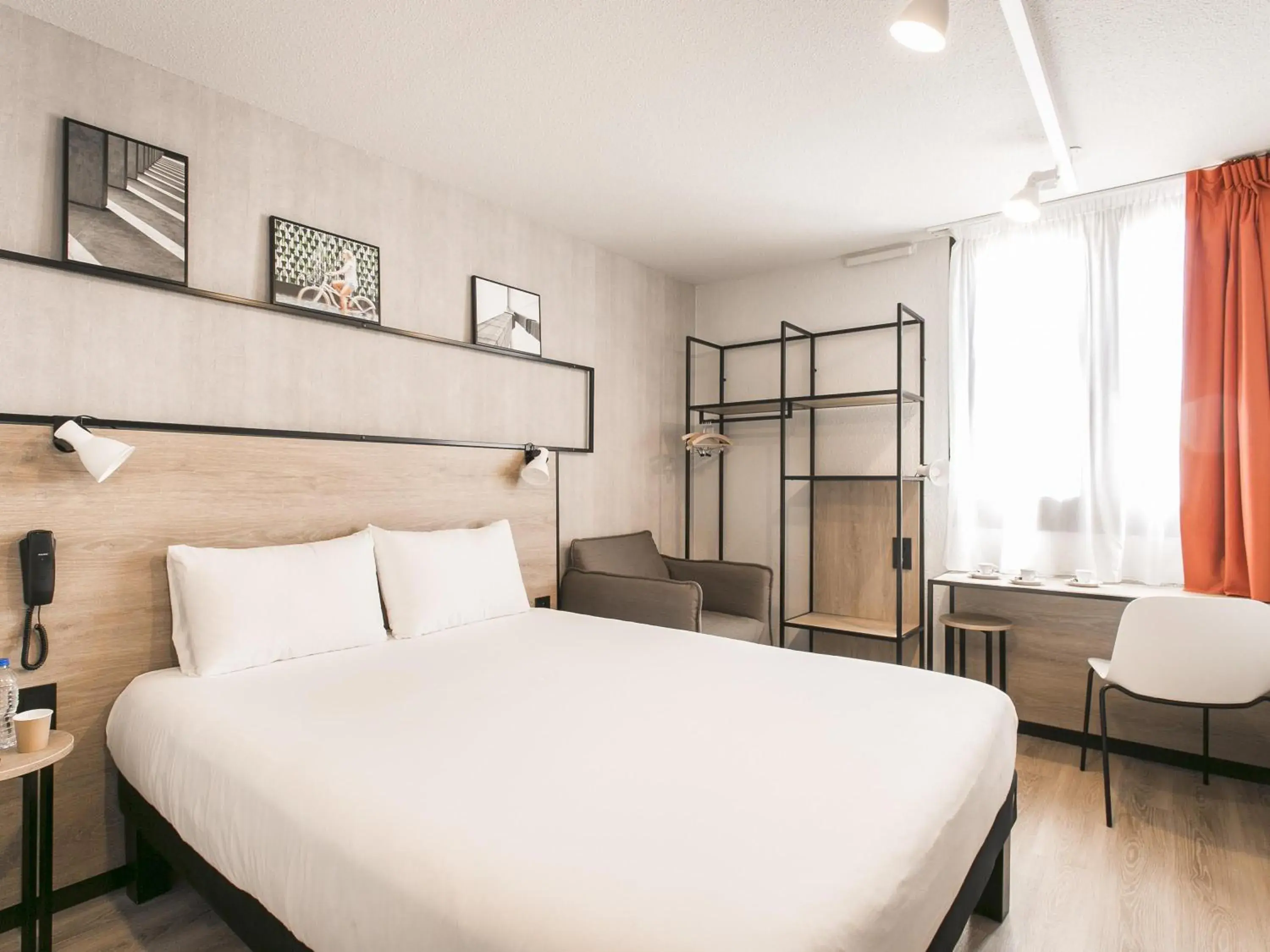 Bedroom, Bed in ibis Avignon Sud Bedroom, Bed in ibis Avignon Sud