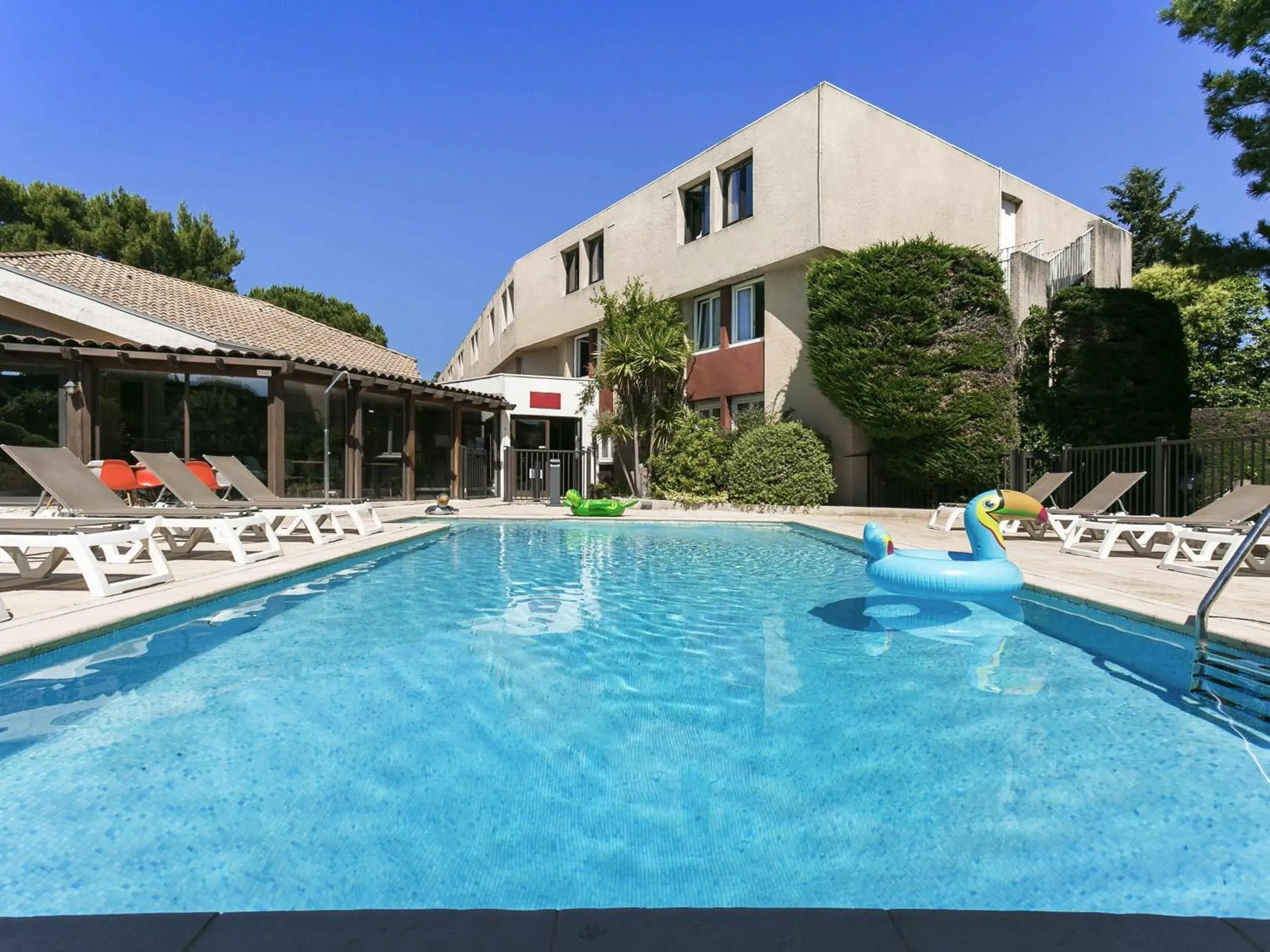 Pool view in ibis Avignon Sud Pool view in ibis Avignon Sud