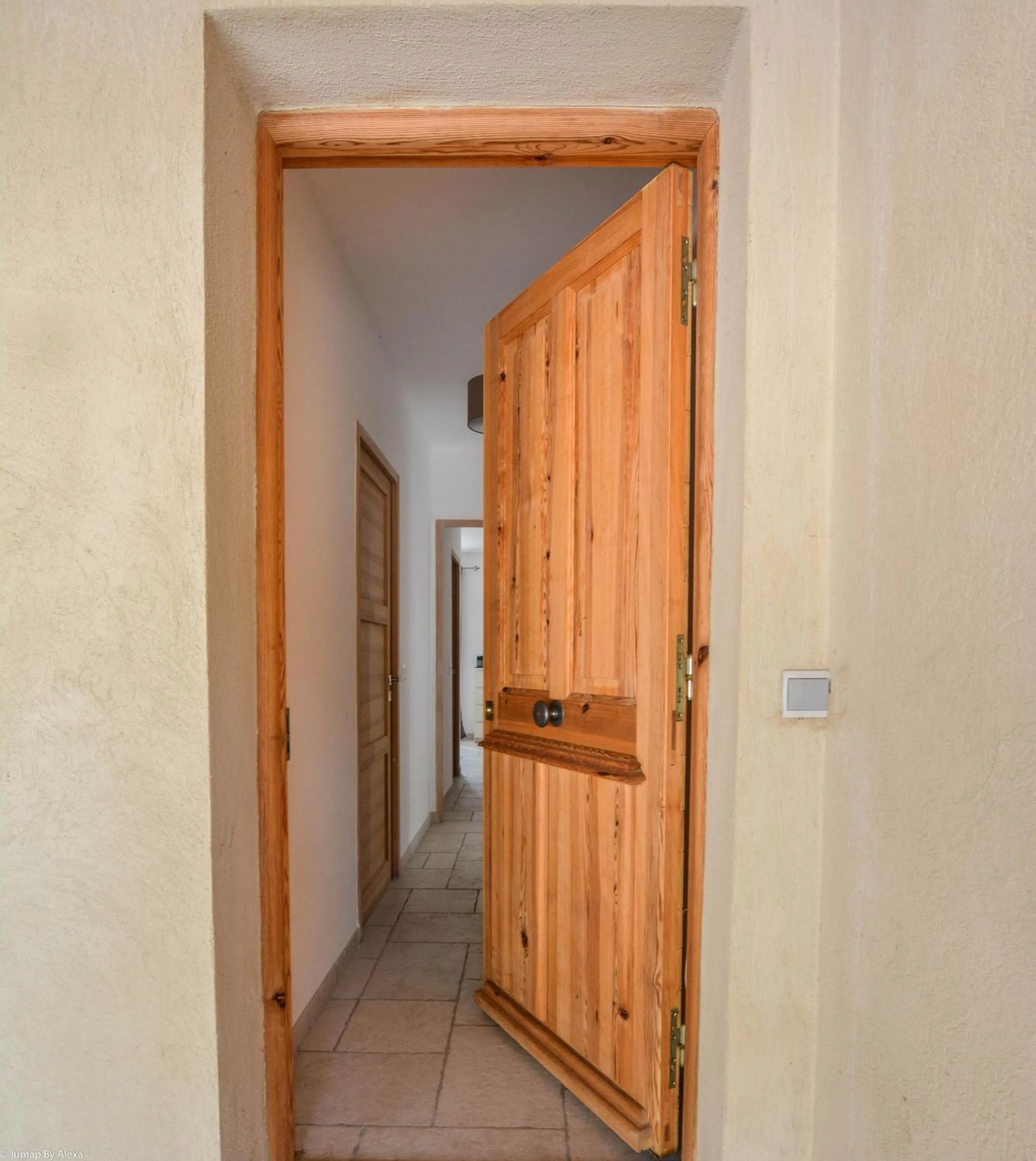 Facade/entrance in Campagne Cérès