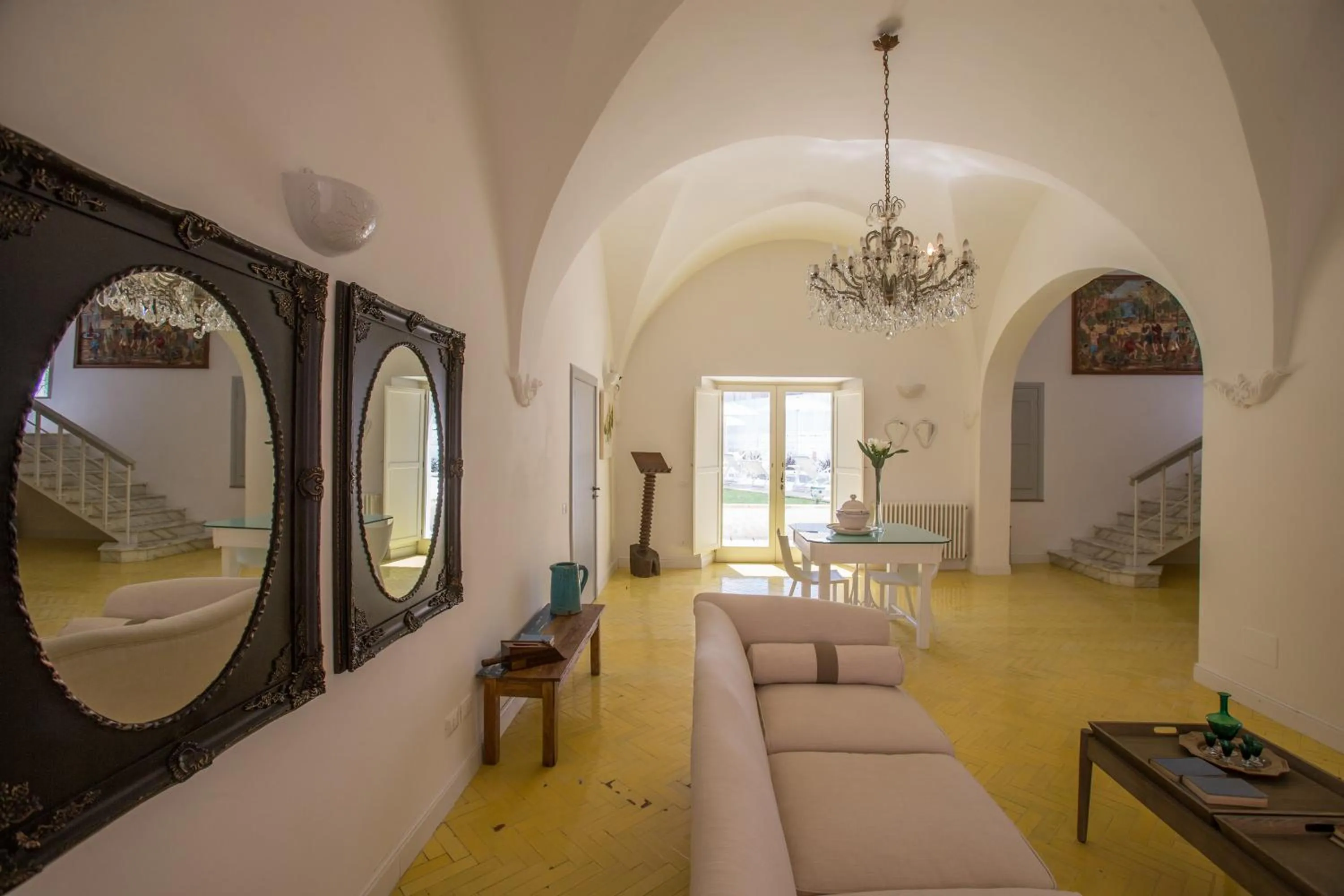 Communal lounge/ TV room in Li Pappi Antico Casale