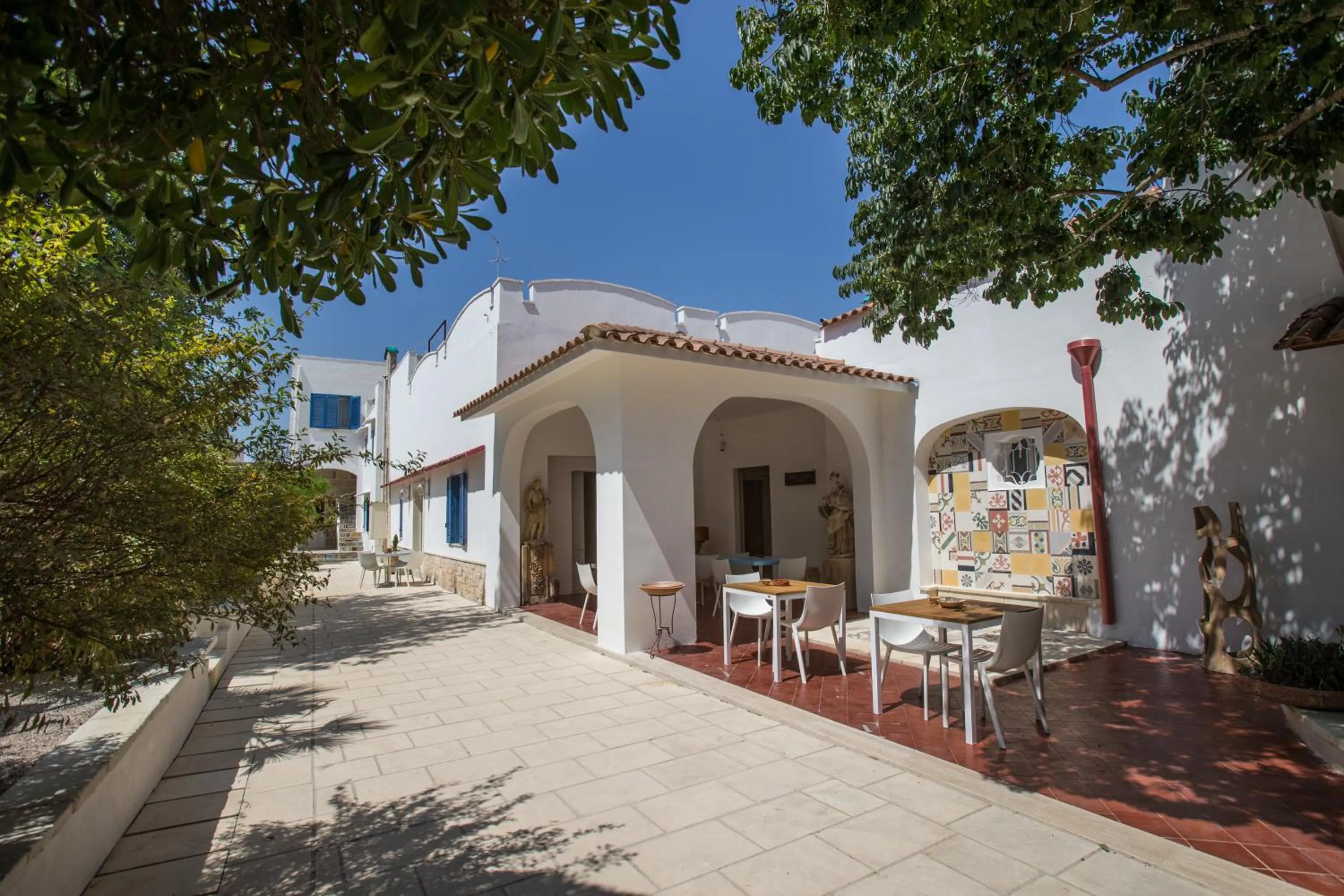 Decorative detail in Li Pappi Antico Casale