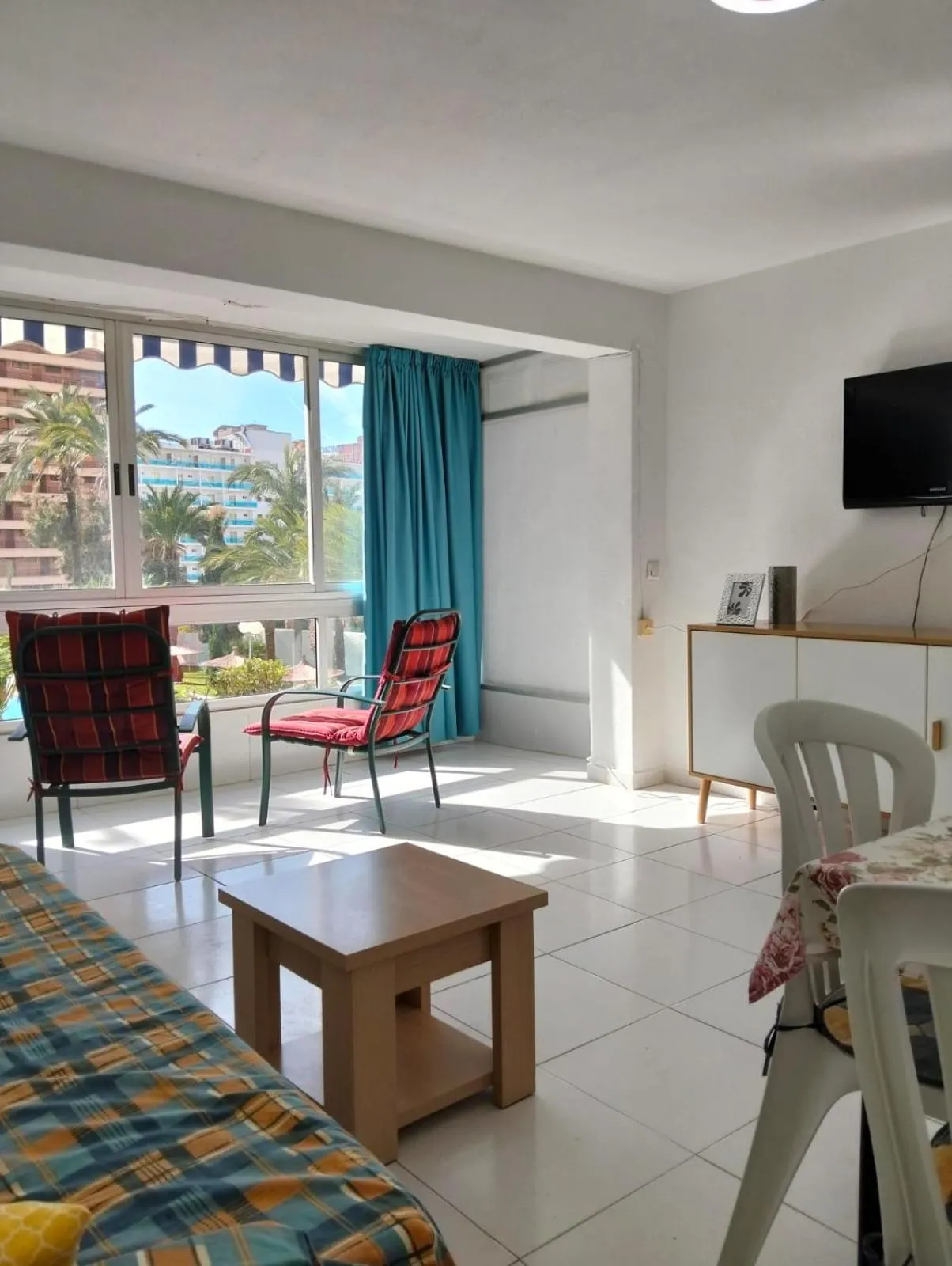 Versalles - Zand Properties