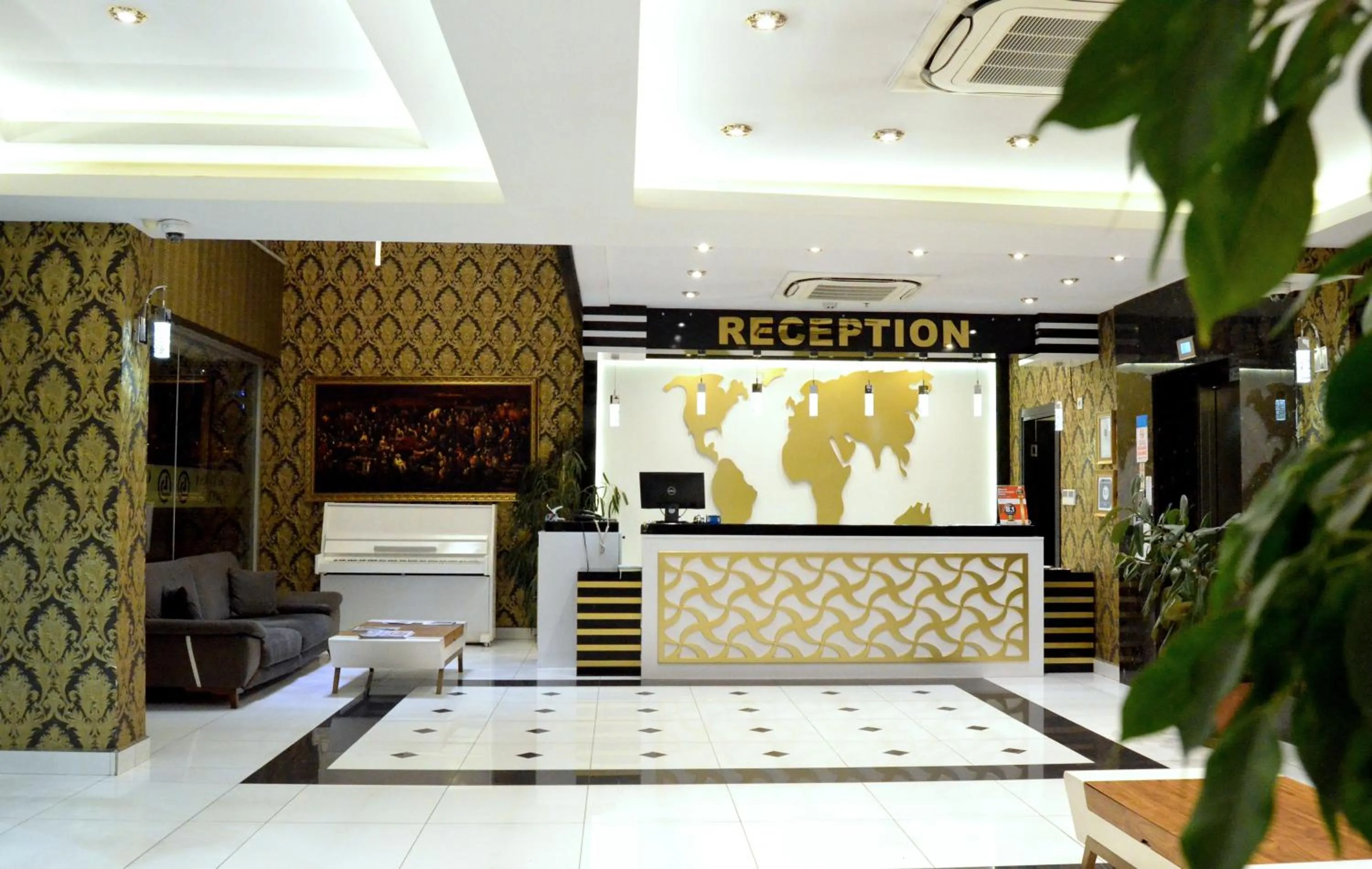 Lobby or reception in Grand Bursa Hotel