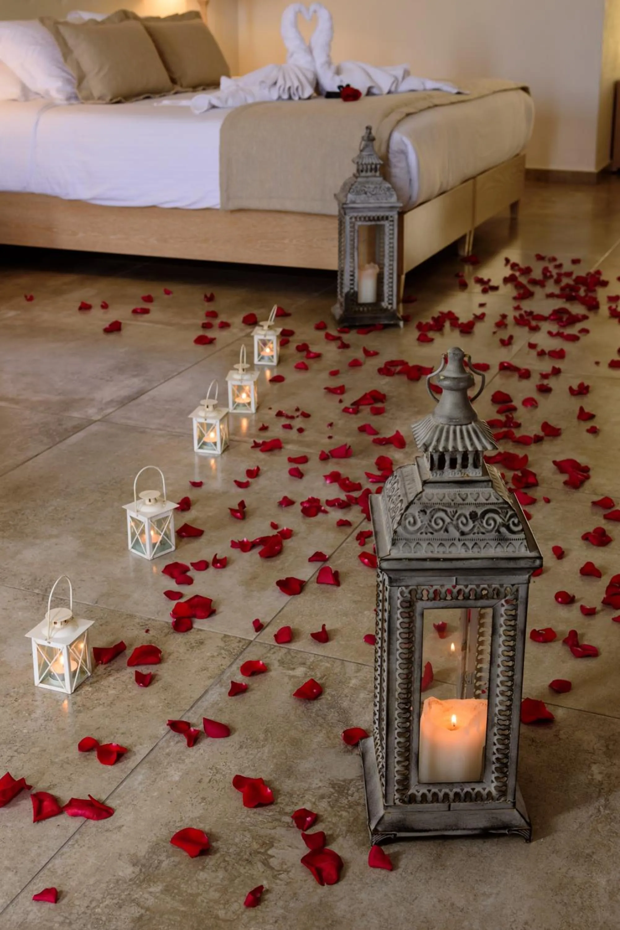 Decorative detail, Bed in Aliter Suites
