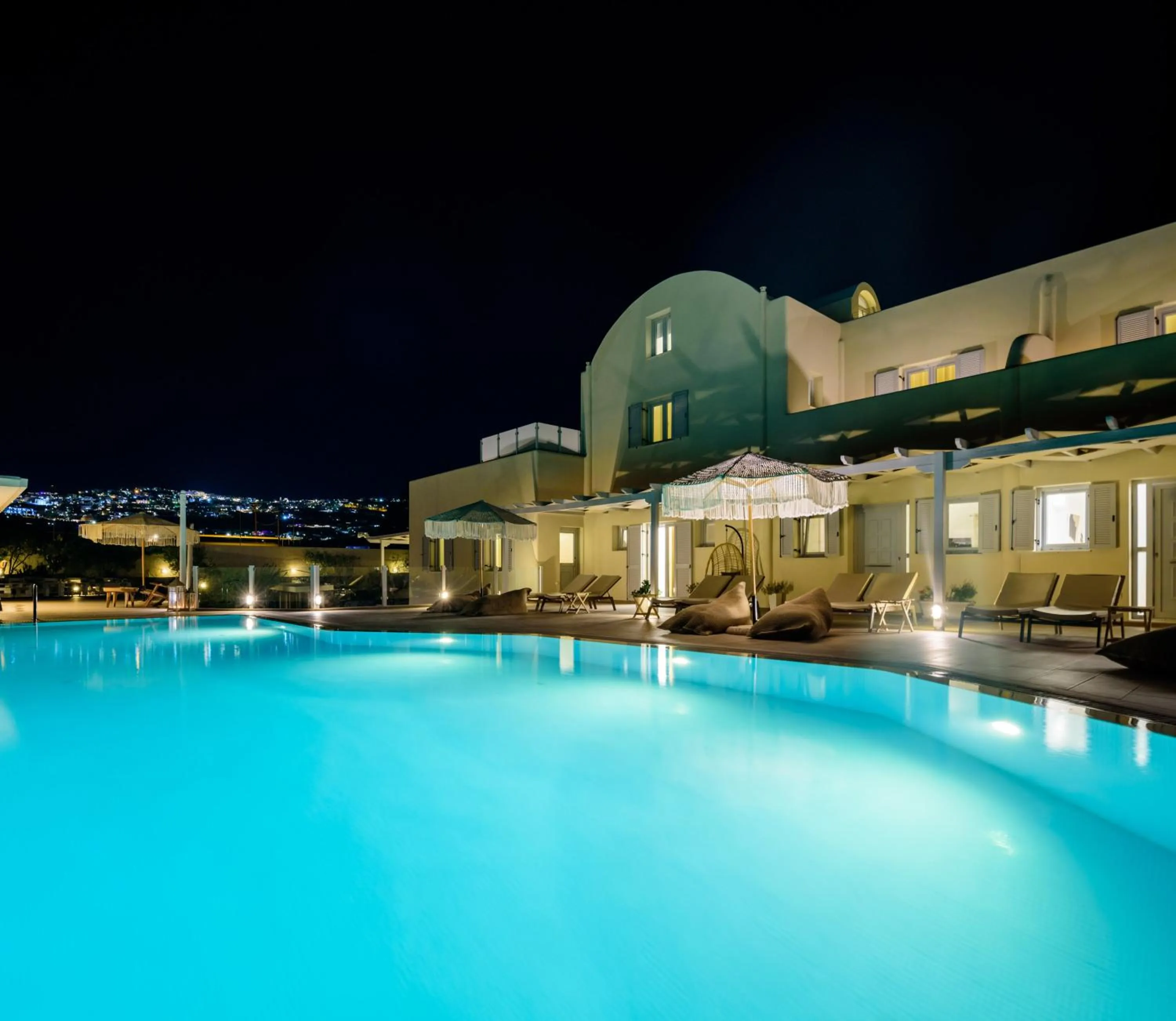 Swimming pool in Aliter Suites