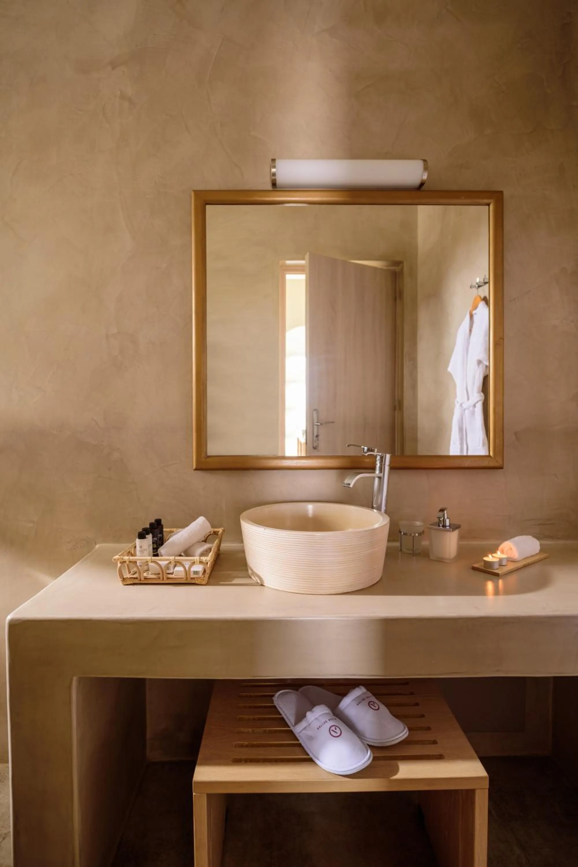 Bathroom in Aliter Suites