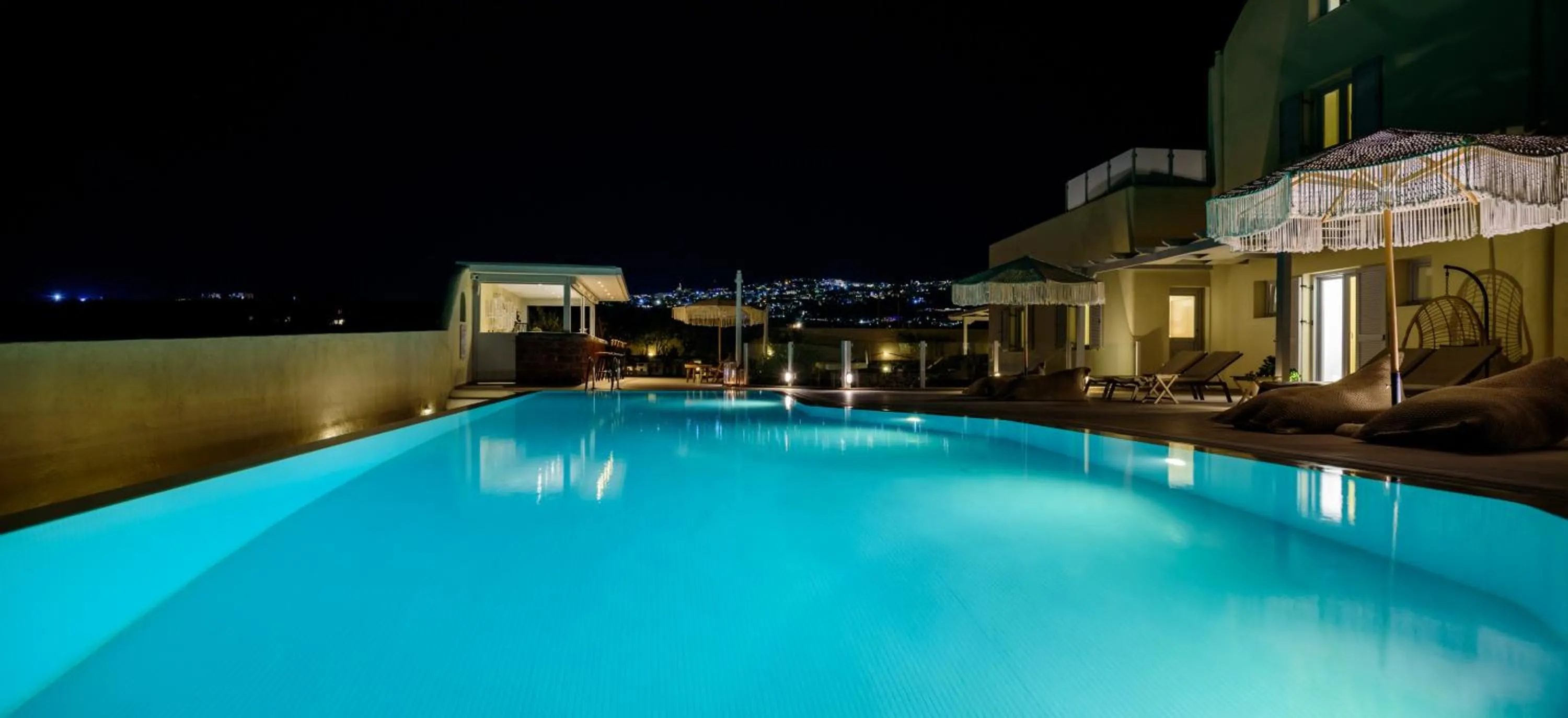 Swimming pool in Aliter Suites