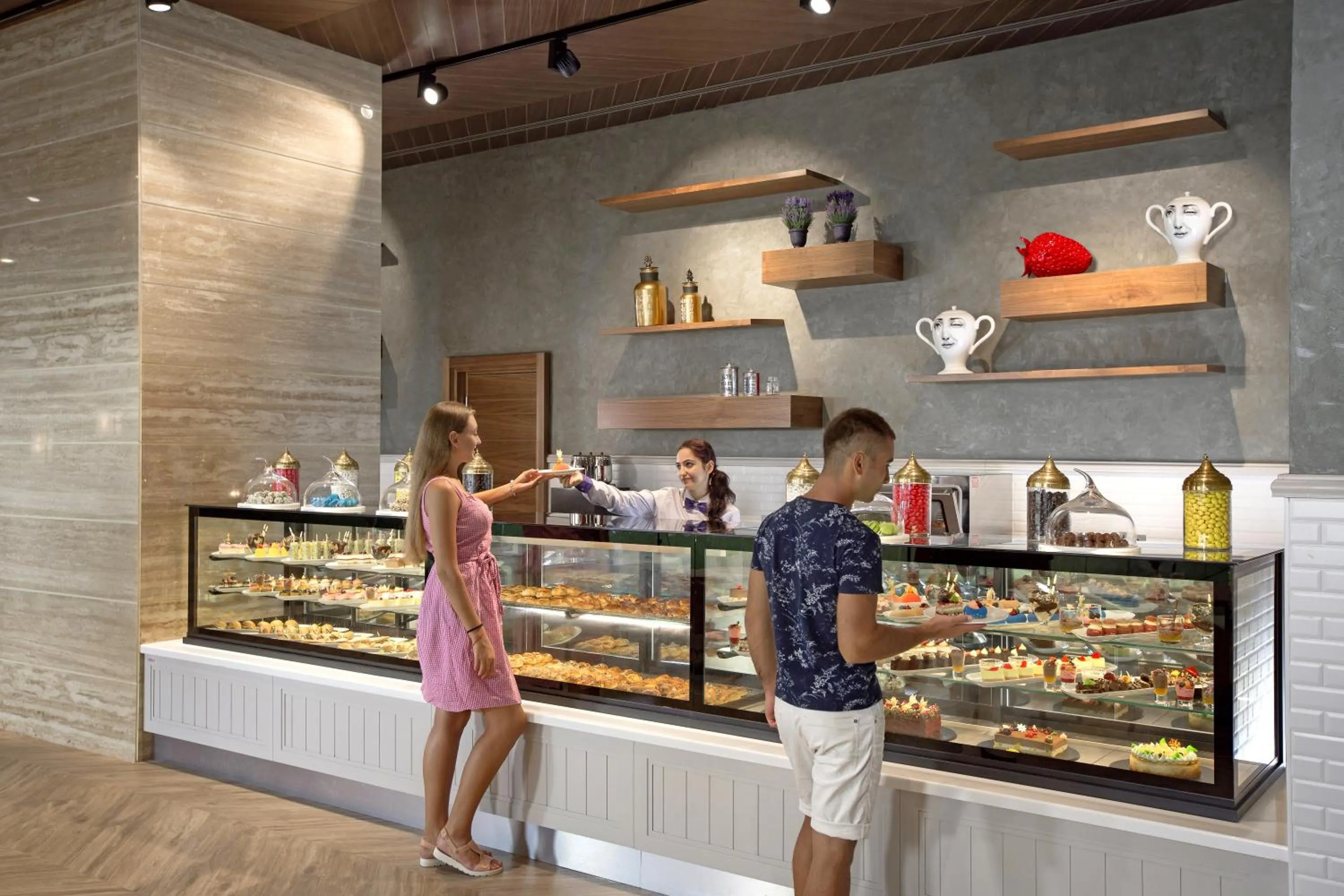 Food and drinks in Royal Seginus