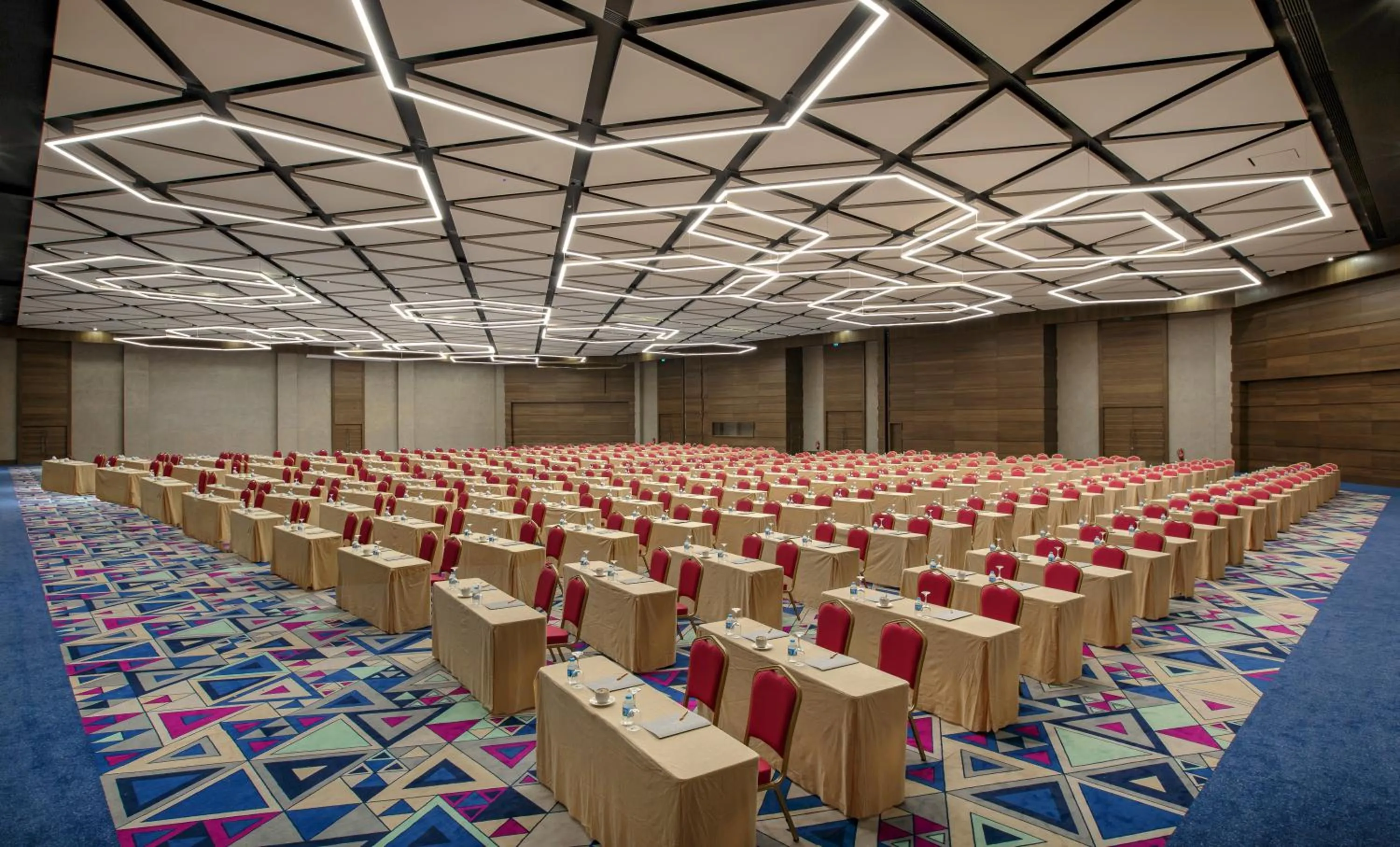 Meeting/conference room in Royal Seginus