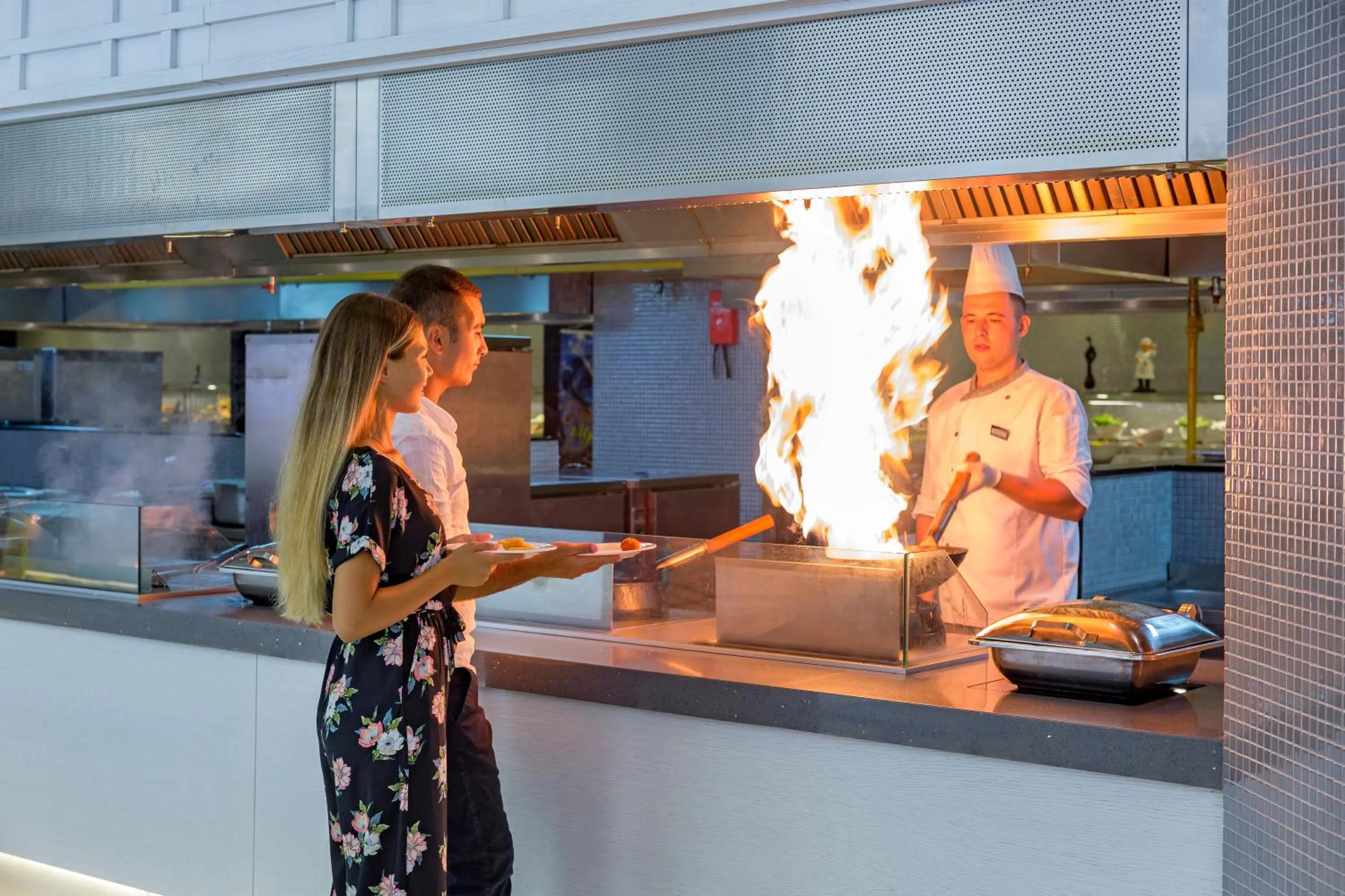 Lounge or bar in Royal Seginus