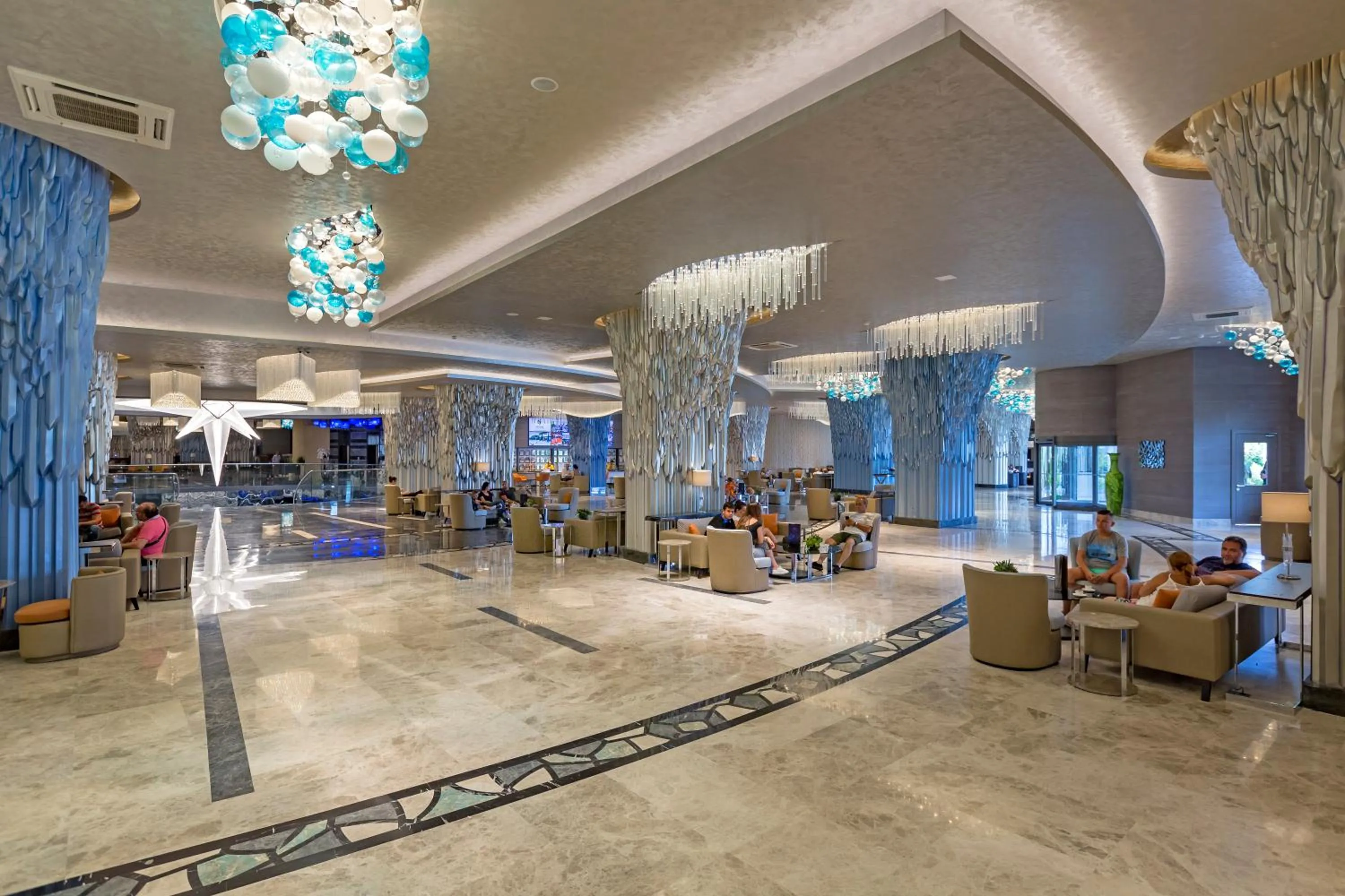 Lobby or reception in Royal Seginus