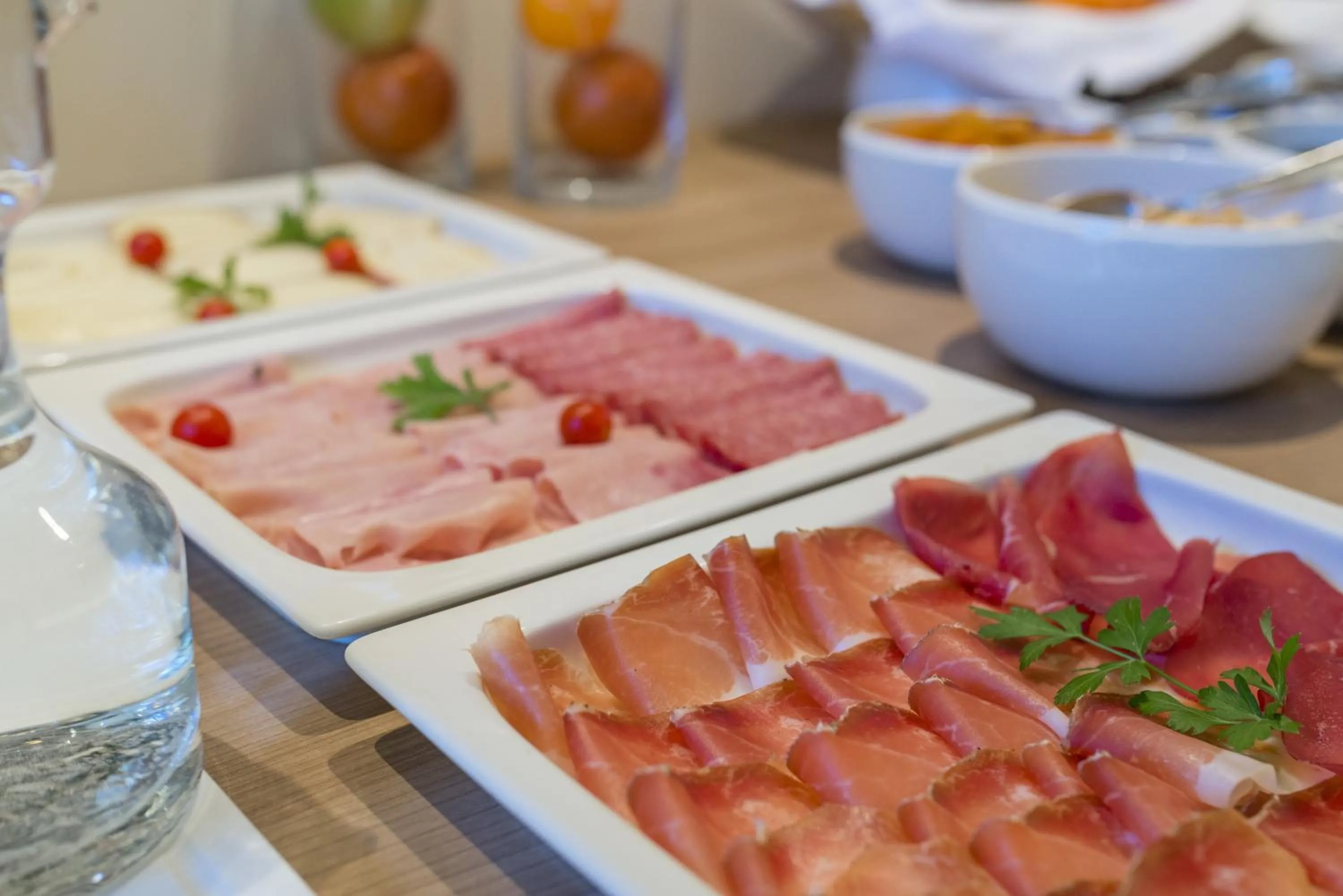 Restaurant/places to eat in Hotel Elefant