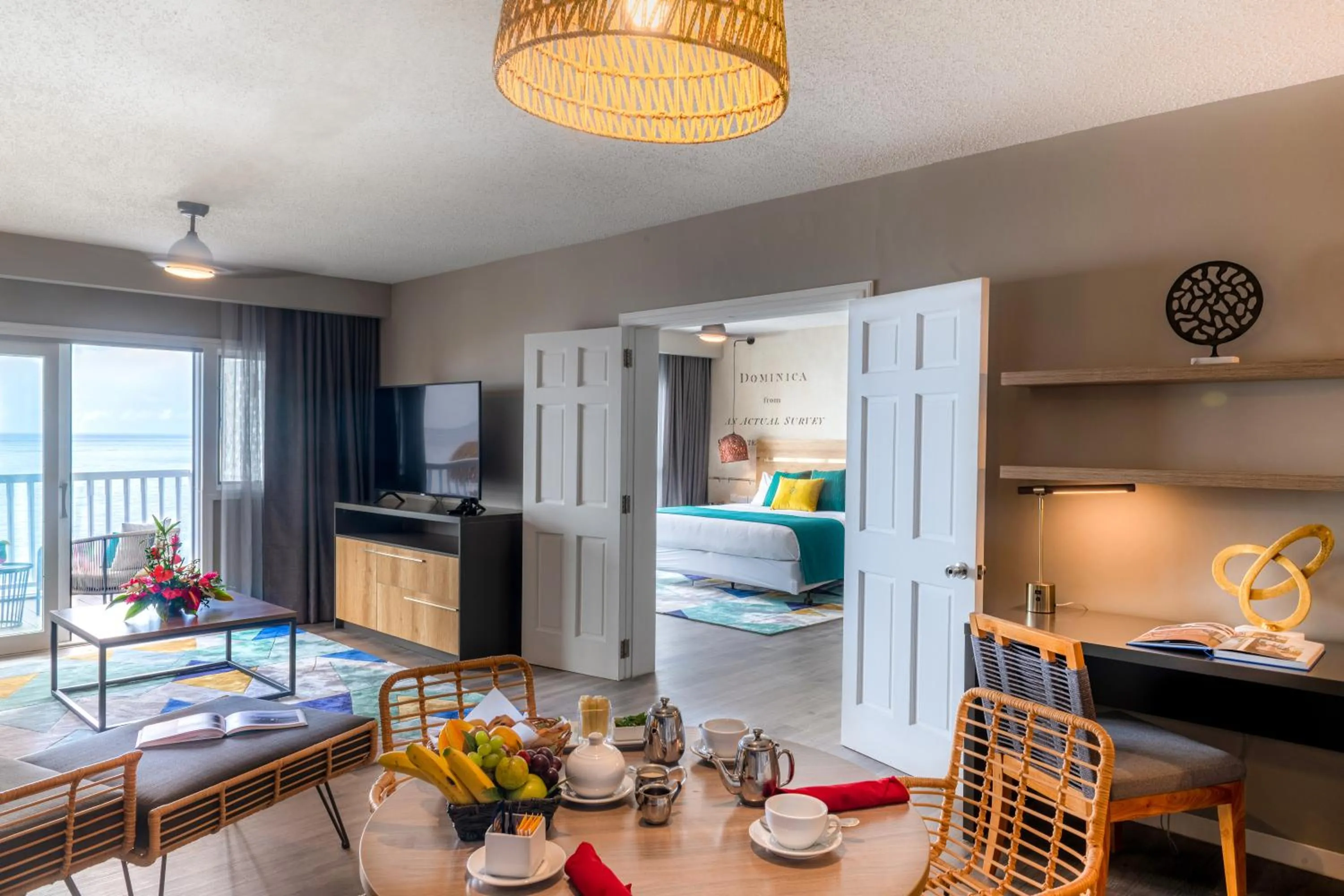 Breakfast in Fort Young Hotel