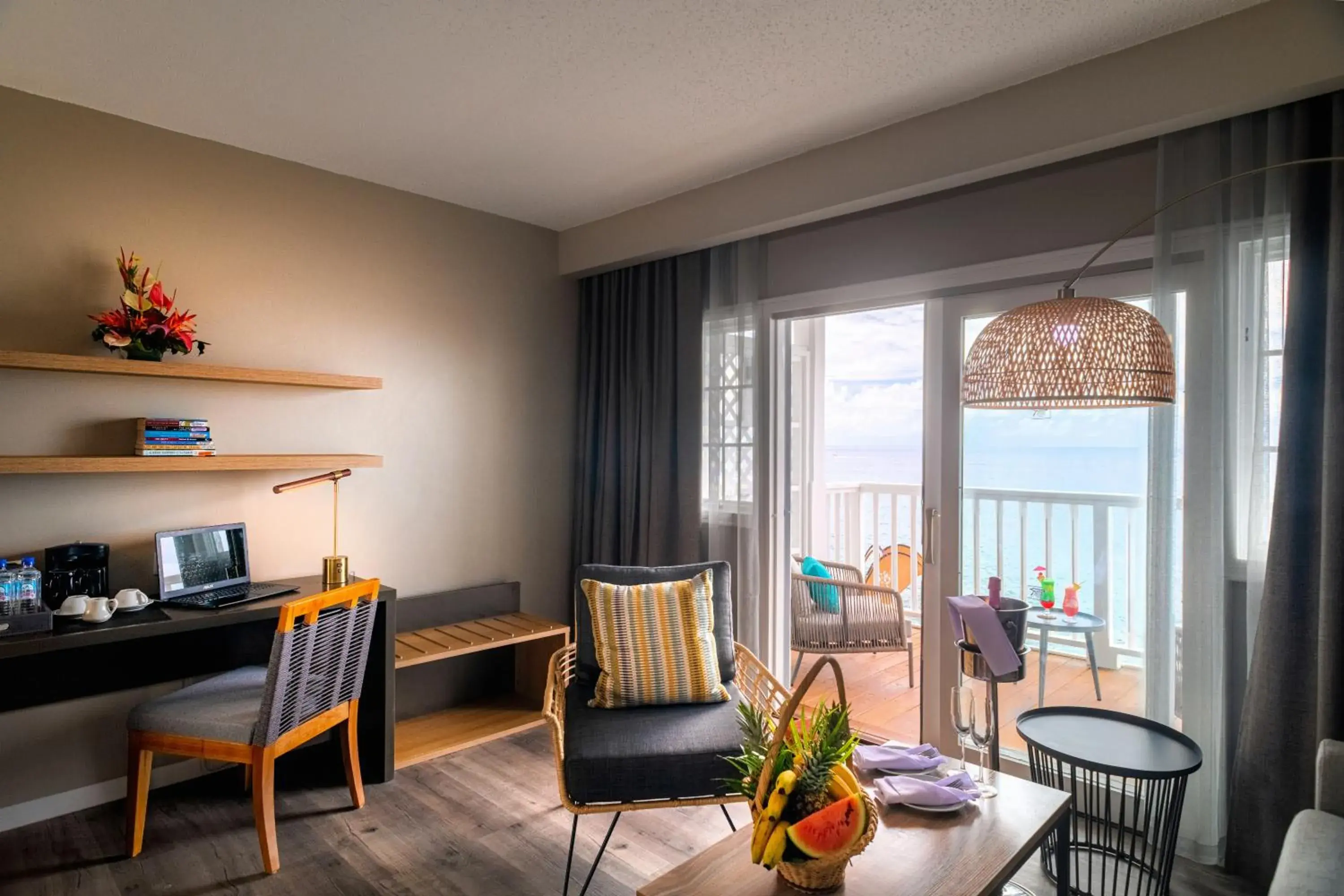 Living room in Fort Young Hotel Living room in Fort Young Hotel