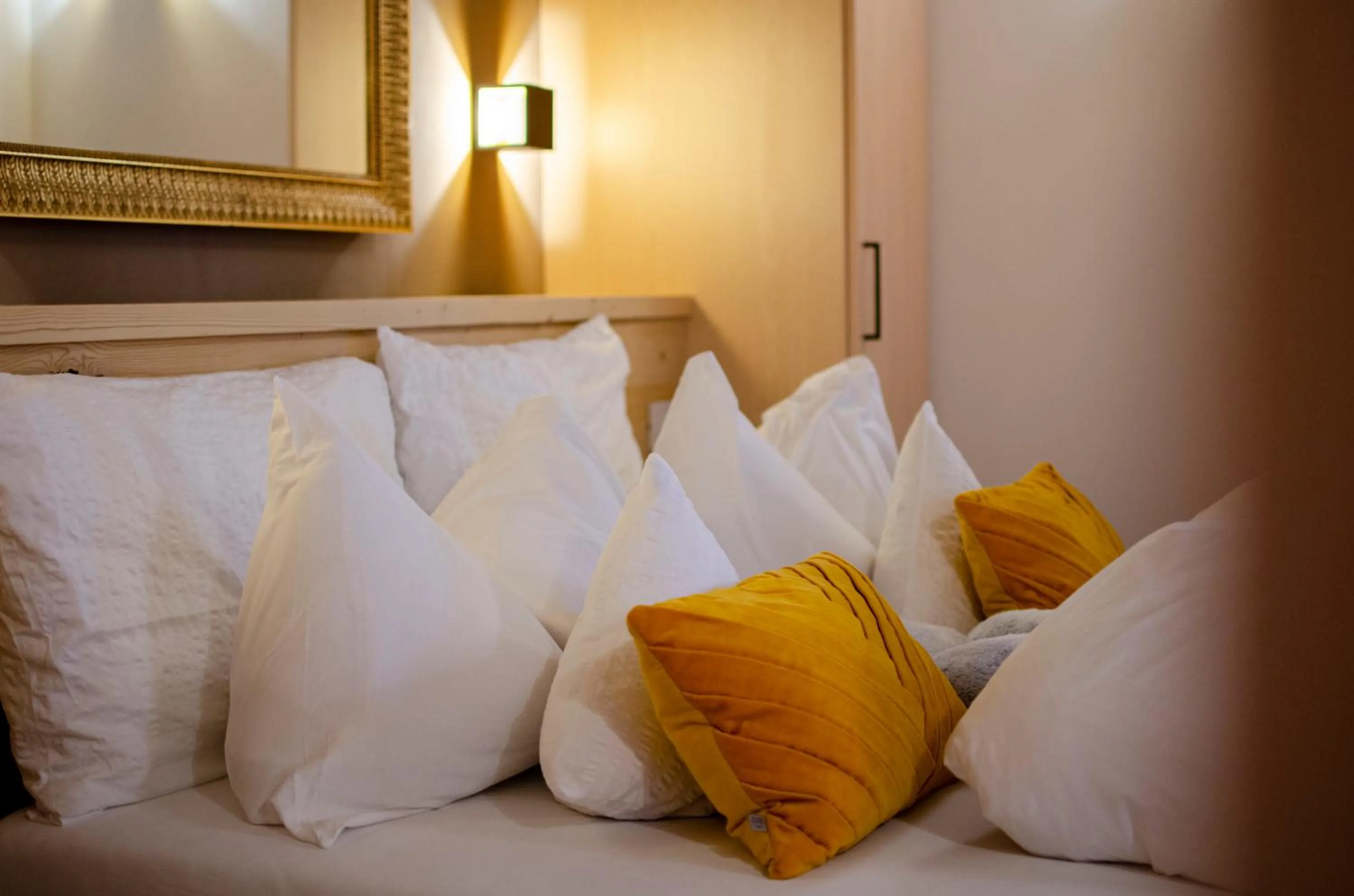 Bedroom, Bed in Hotel Faloria