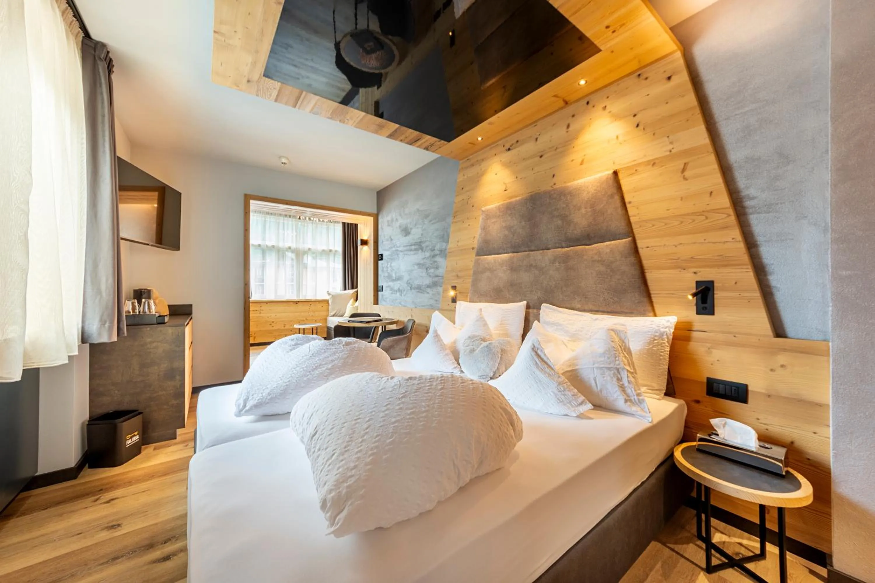 Bedroom, Bed in Hotel Faloria