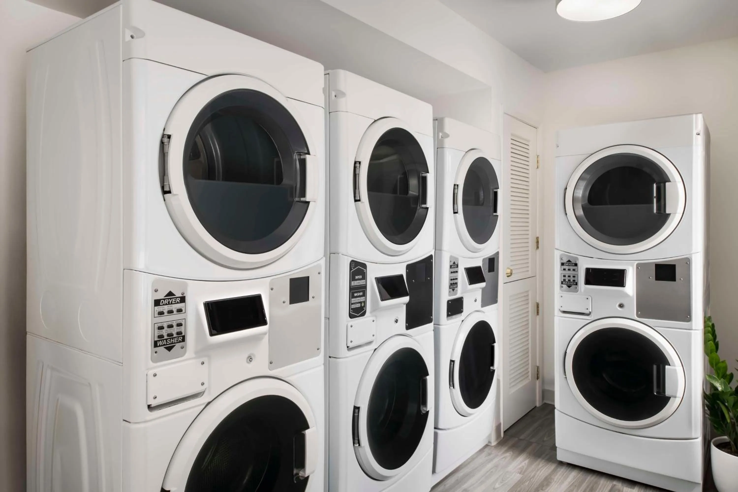 Property building in Sonesta ES Suites Toronto Markham