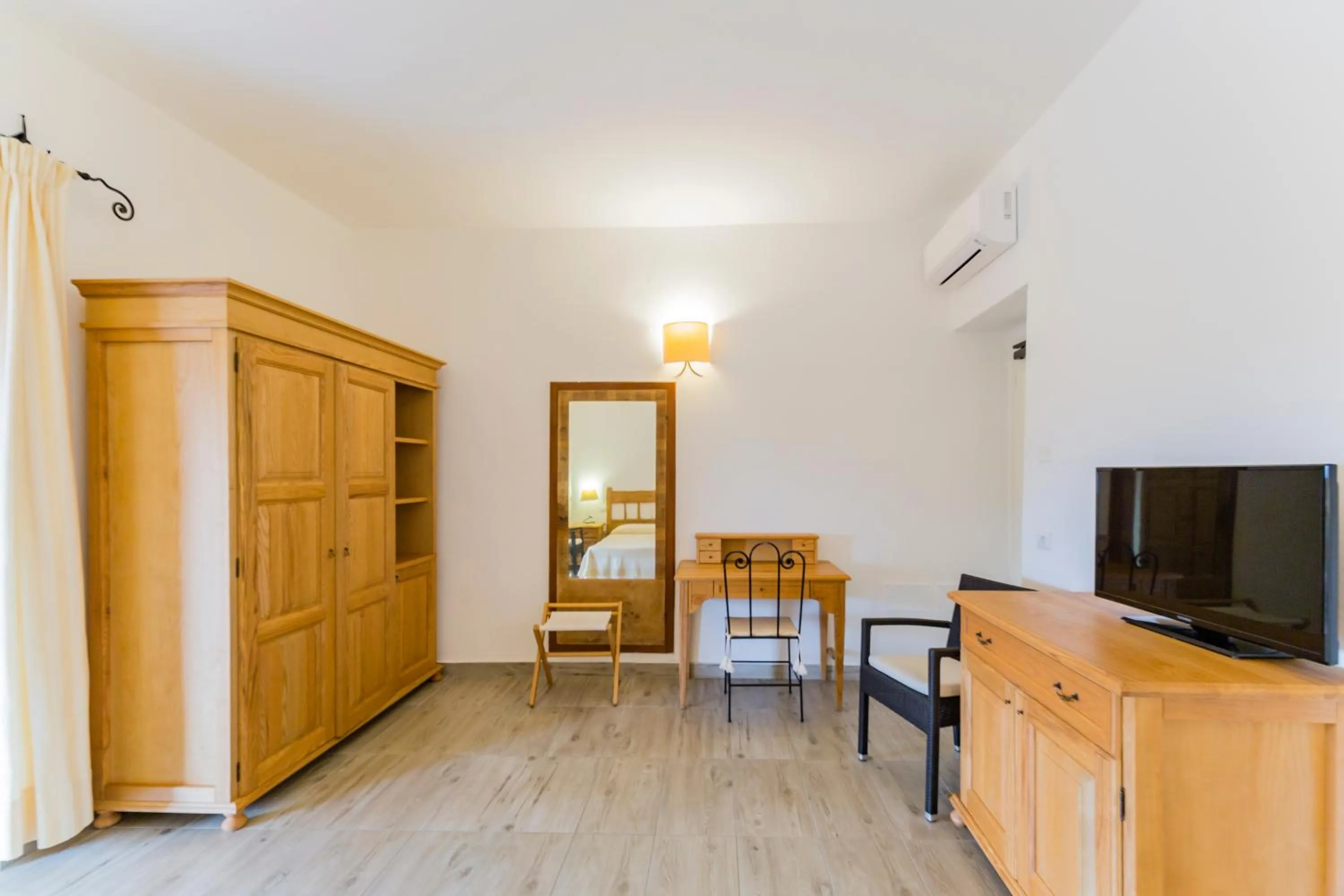 Photo of the whole room in Villa Brigida