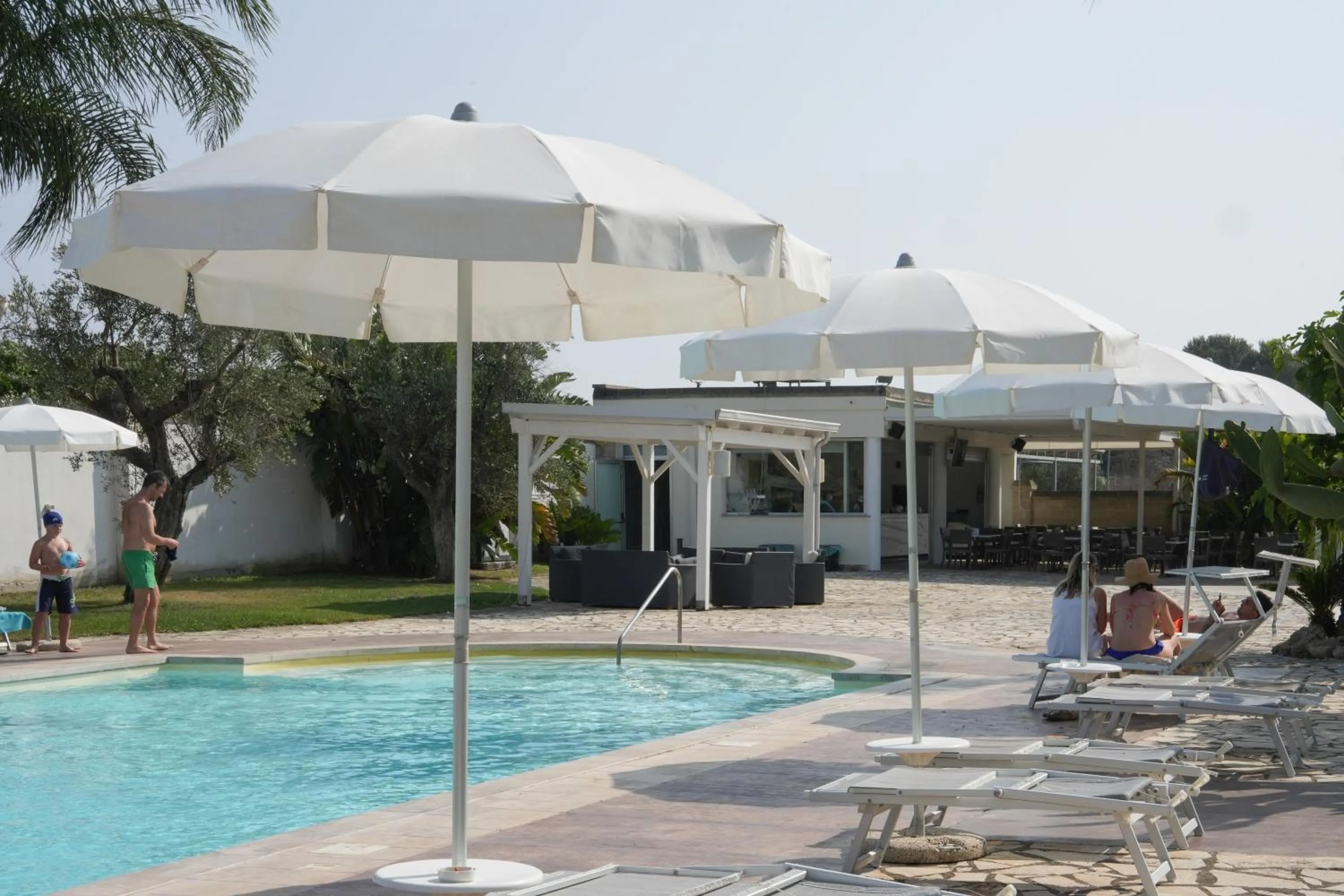 Day in Resort Villa Hermosa