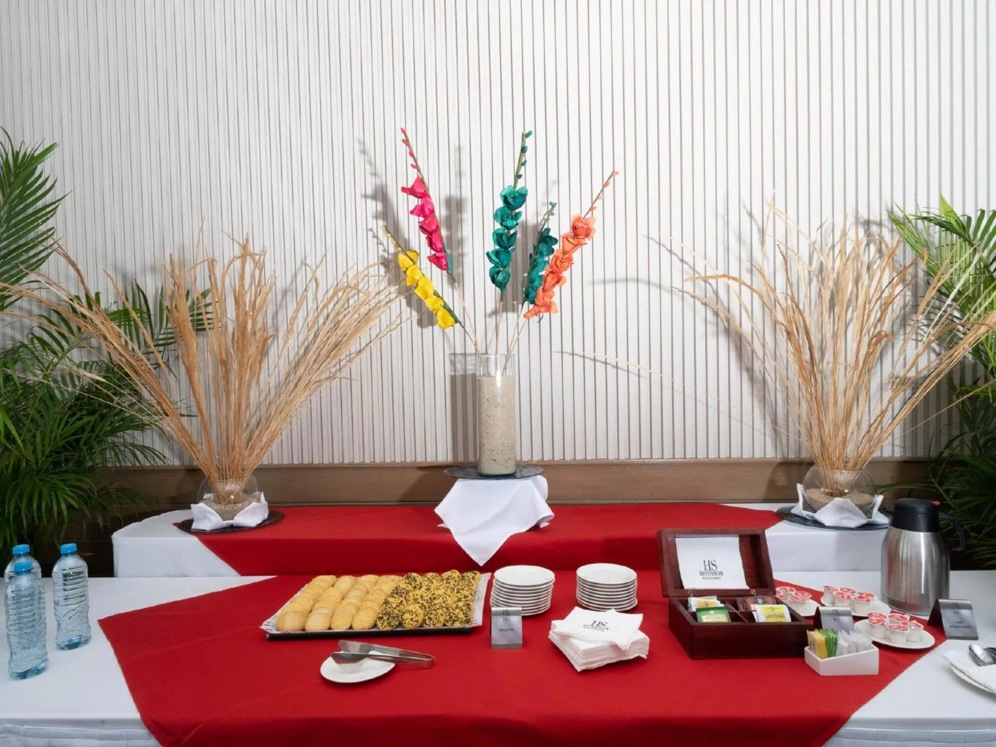 Food and drinks in HS HOTSSON Hotel Acapulco