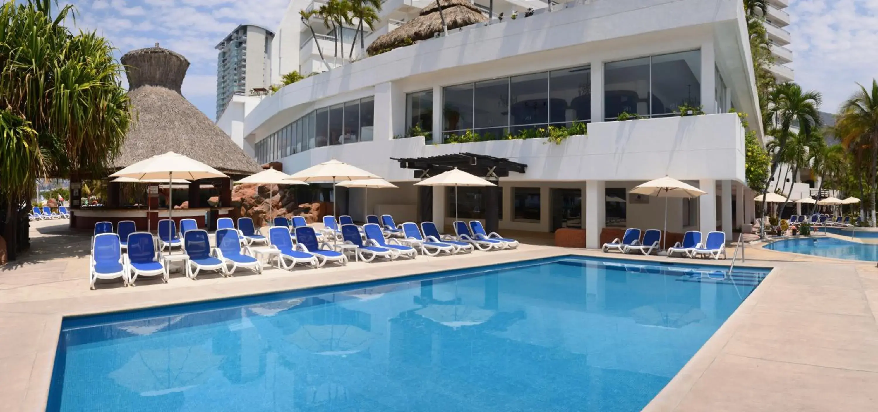 Swimming pool in HS HOTSSON Hotel Acapulco Swimming pool in HS HOTSSON Hotel Acapulco