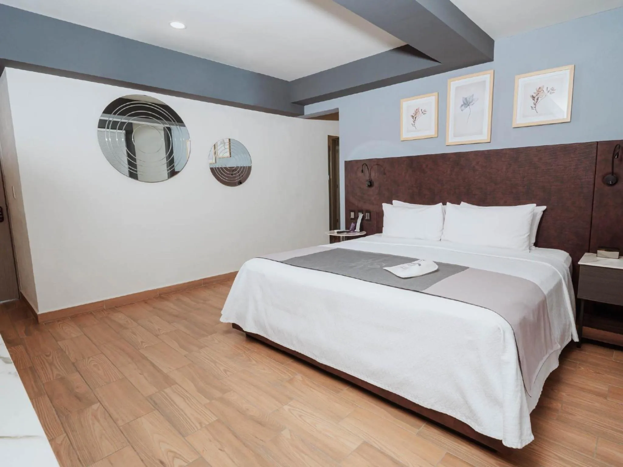 Communal lounge/ TV room, Bed in HS HOTSSON Hotel Acapulco