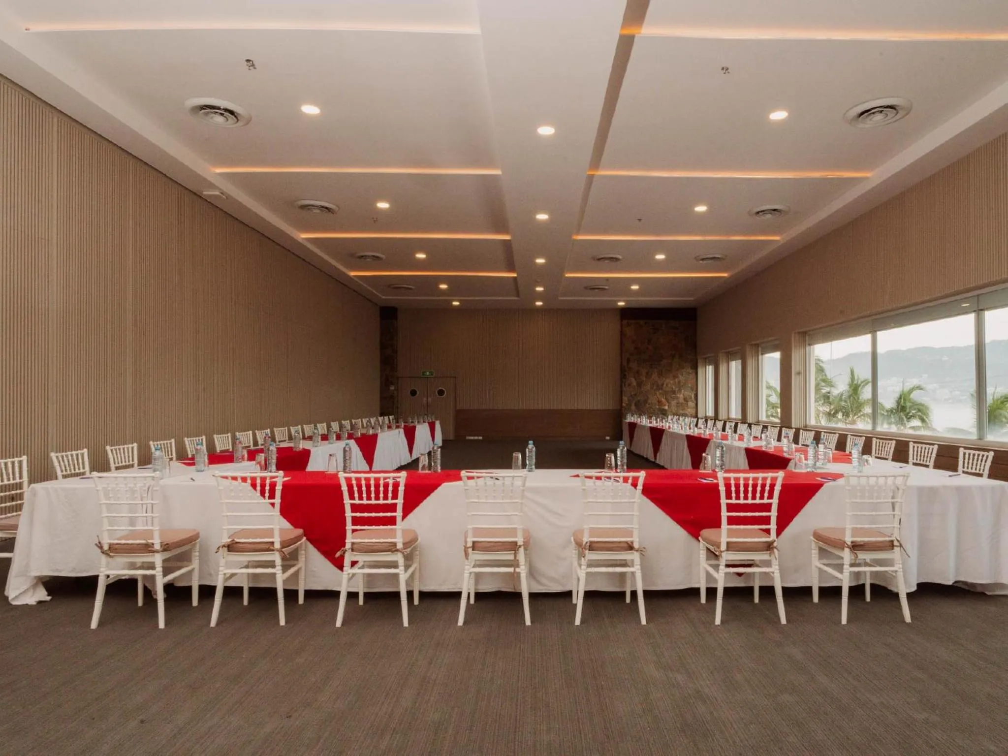 Restaurant/places to eat in HS HOTSSON Hotel Acapulco