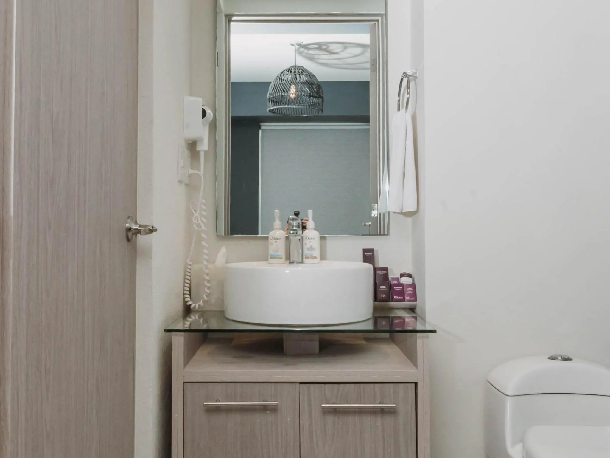 Bathroom in HS HOTSSON Hotel Acapulco