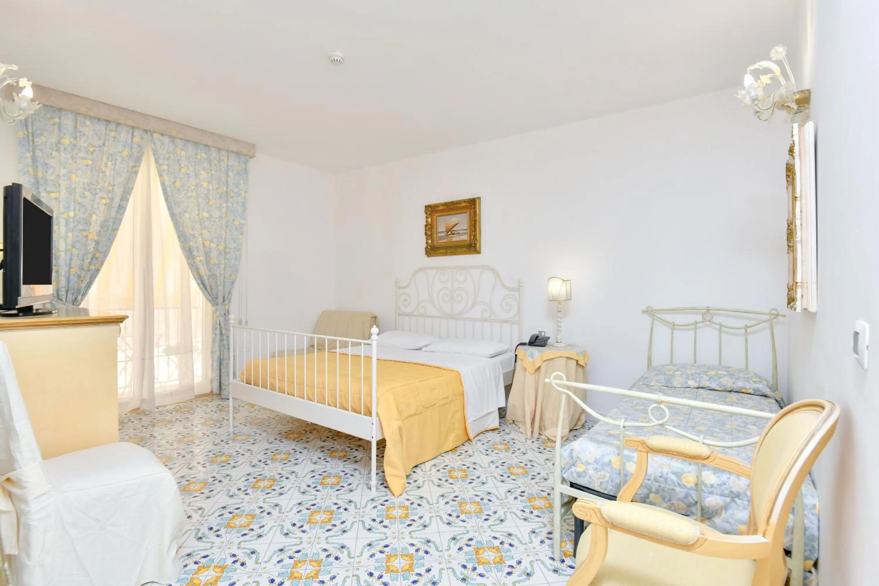 Bedroom, Bed in Hotel Villa Sirio