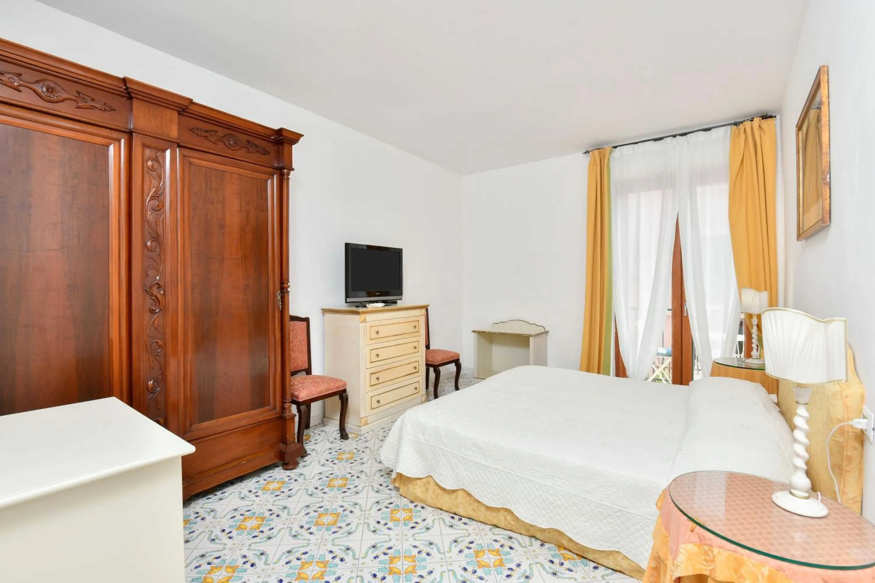 Bedroom, Bed in Hotel Villa Sirio