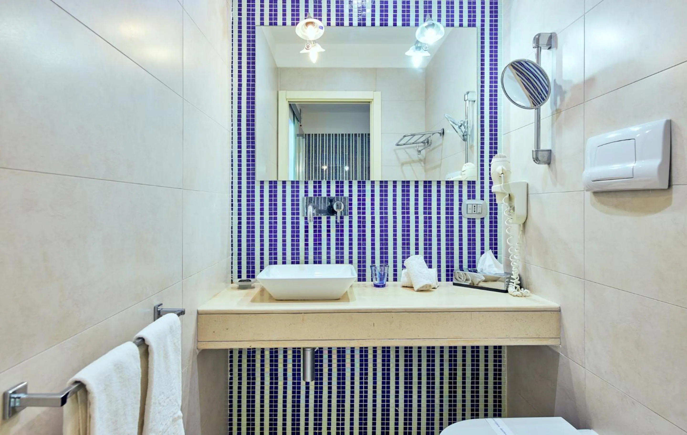 Toilet in Hotel Villa Sirio