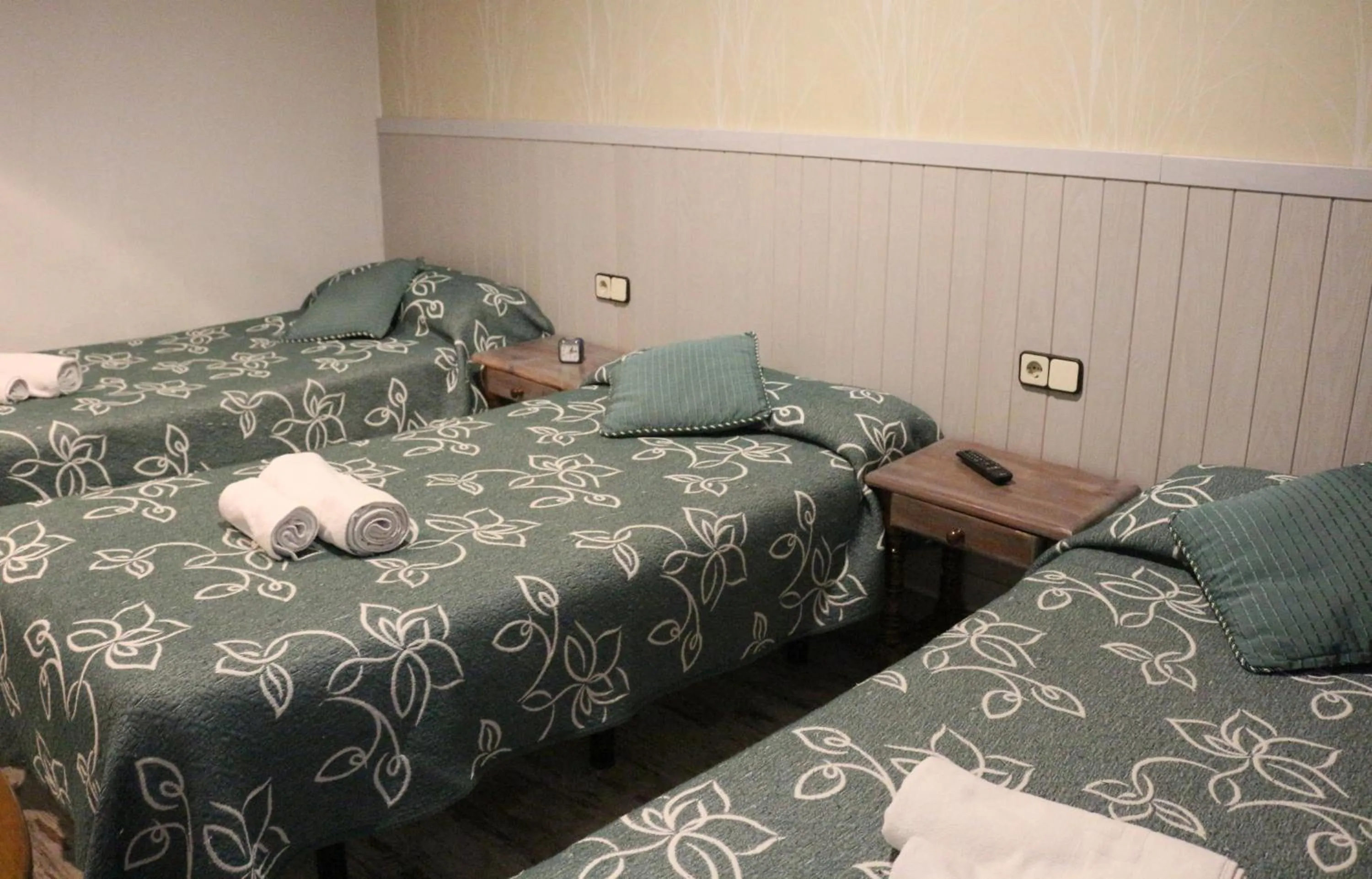 Photo of the whole room, Bed in Pensión San Isidro