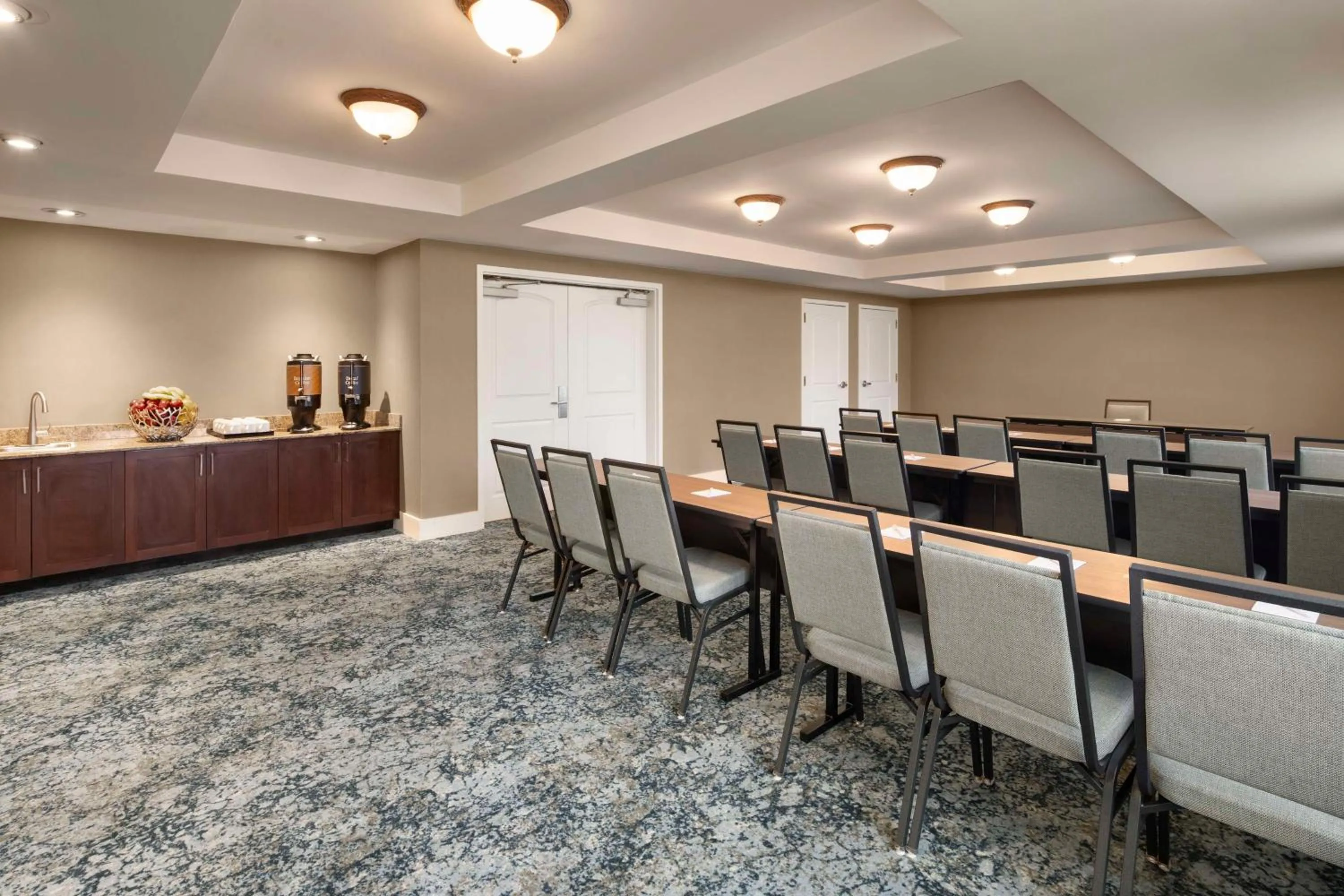Meeting/conference room in Homewood Suites by Hilton Wallingford-Meriden