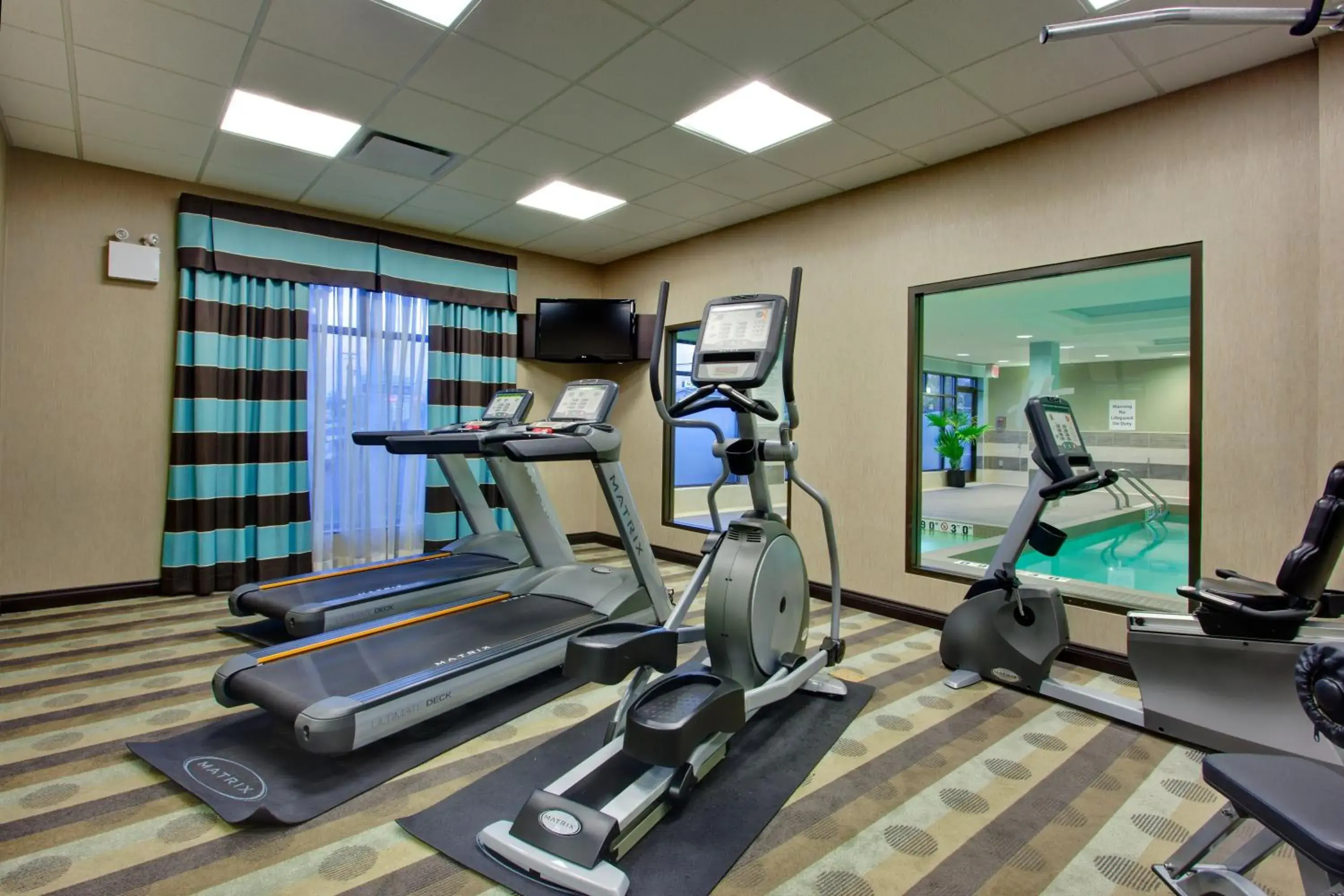 Fitness centre/facilities in Holiday Inn Express & Suites Ottawa West - Nepean by IHG Fitness centre/facilities in Holiday Inn Express & Suites Ottawa West - Nepean by IHG