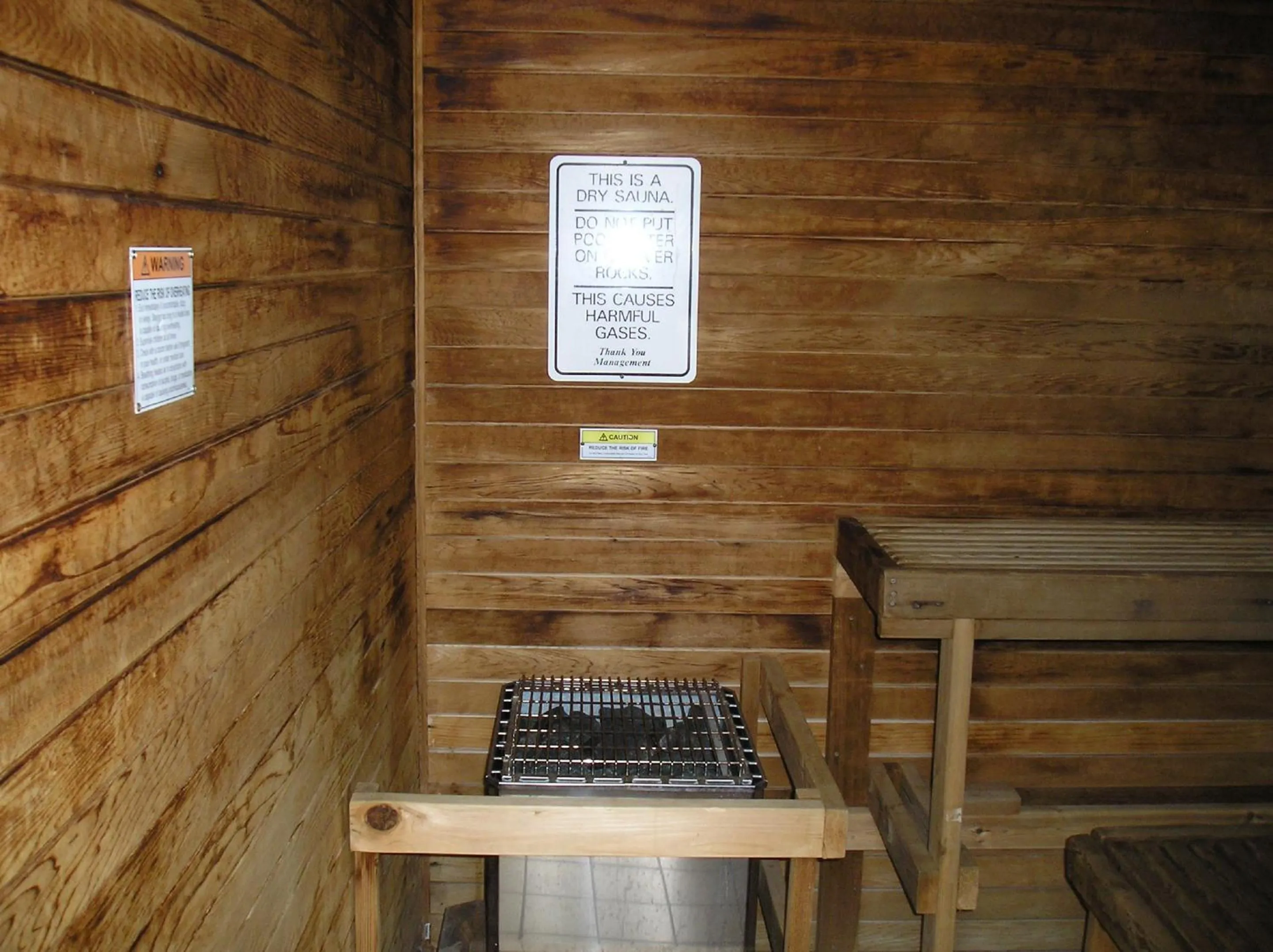 Seaside Camping Resort Studio Cabin 3