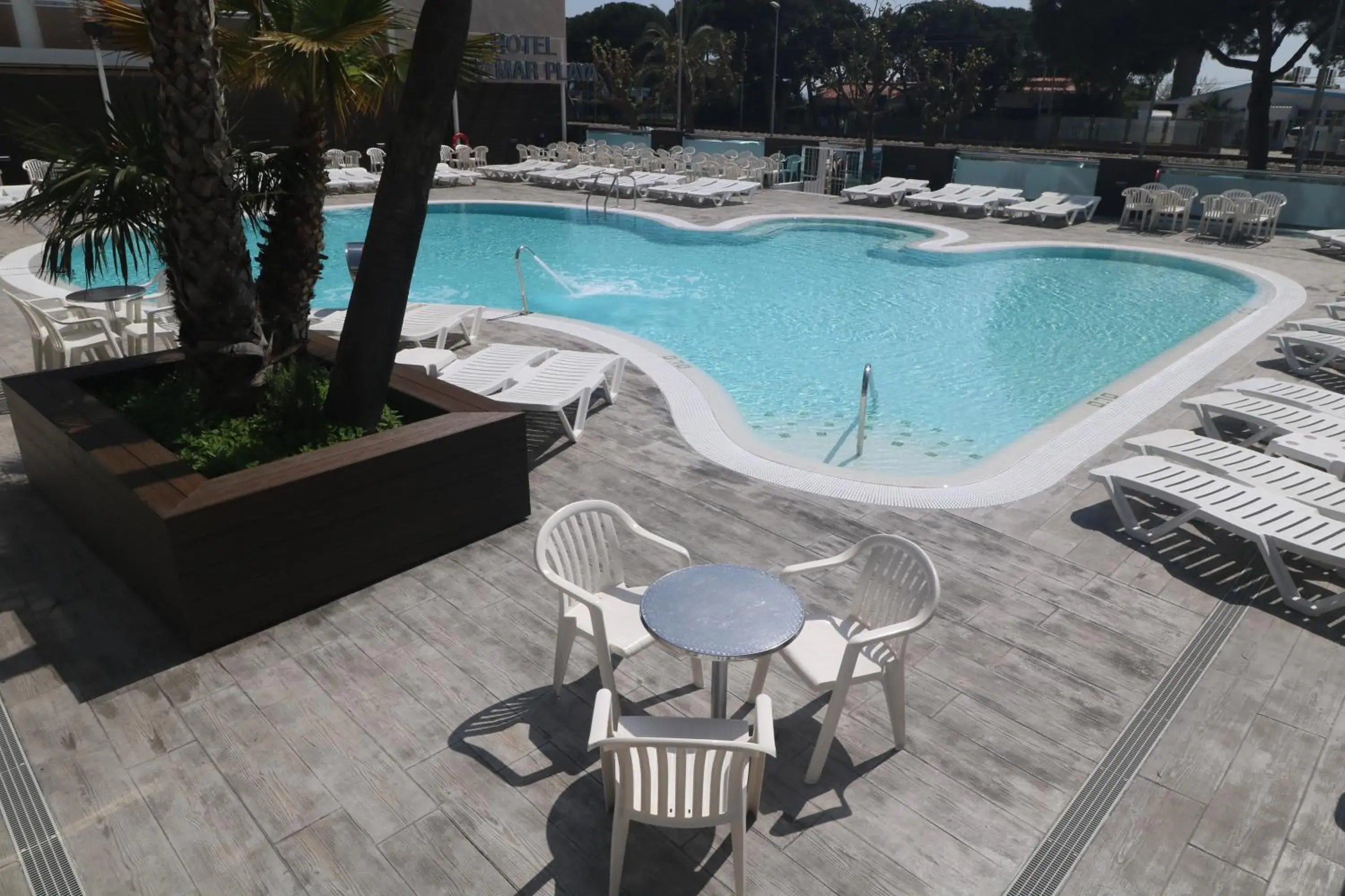 Pool view in Hotel Reymar Playa Pool view in Hotel Reymar Playa