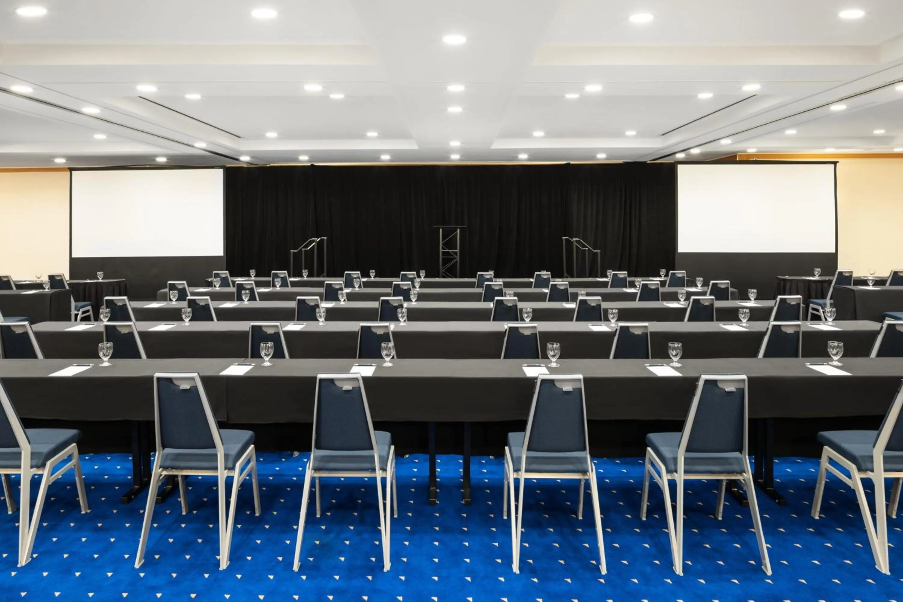 Meeting/conference room in Sheraton Vancouver Wall Centre