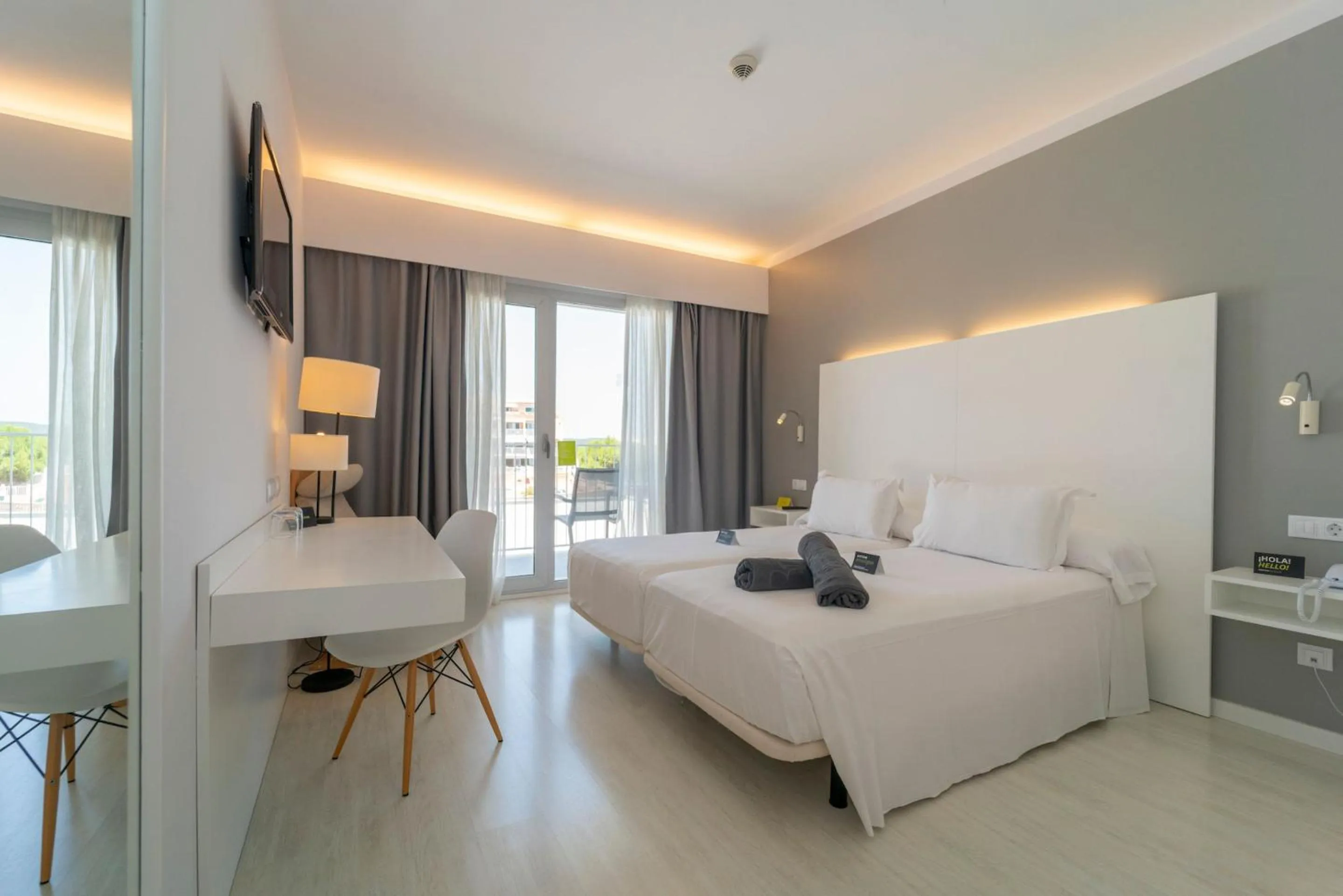 Bedroom, Bed in ARTIEM Carlos - Adults Only