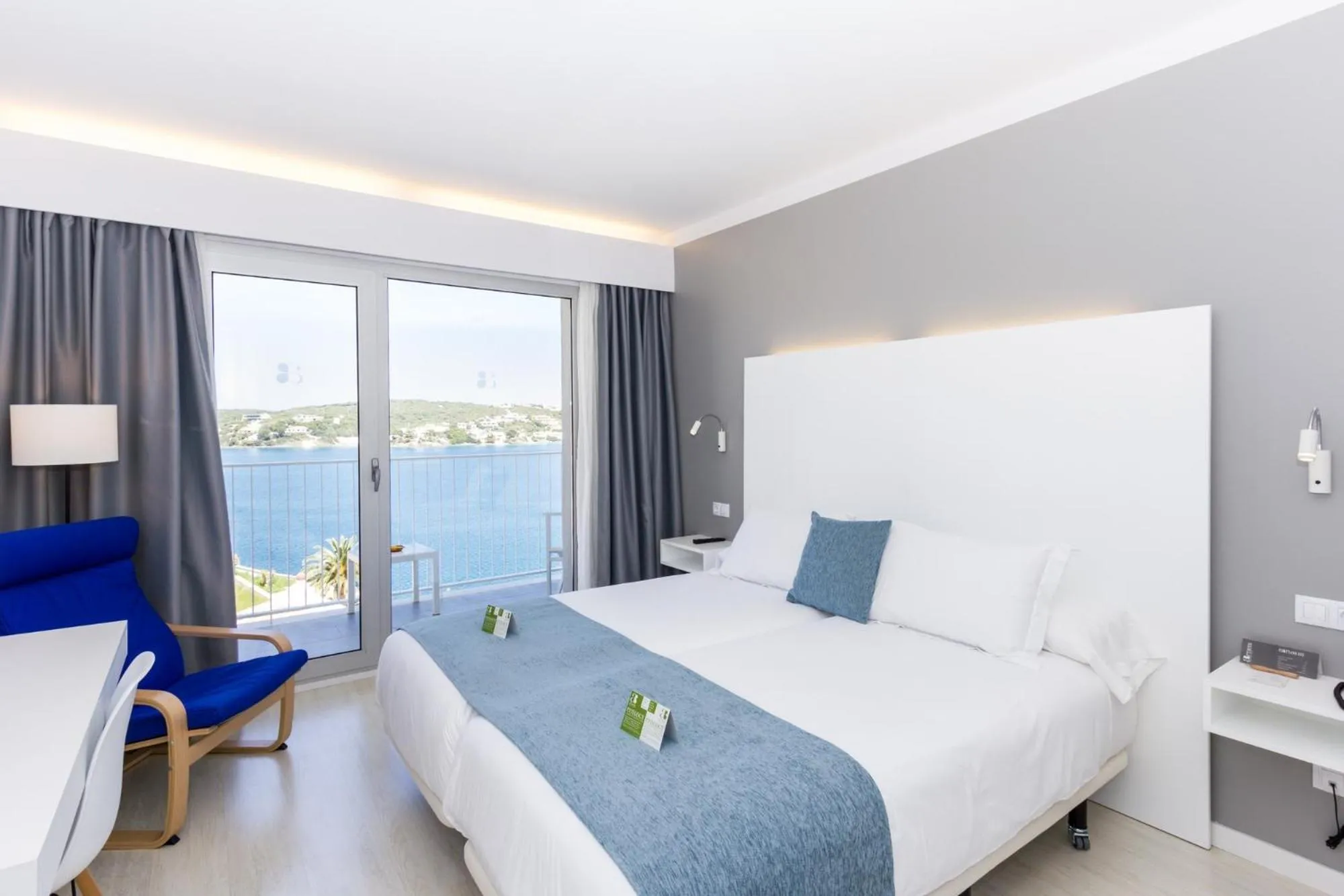 Sea view, Bed in ARTIEM Carlos - Adults Only