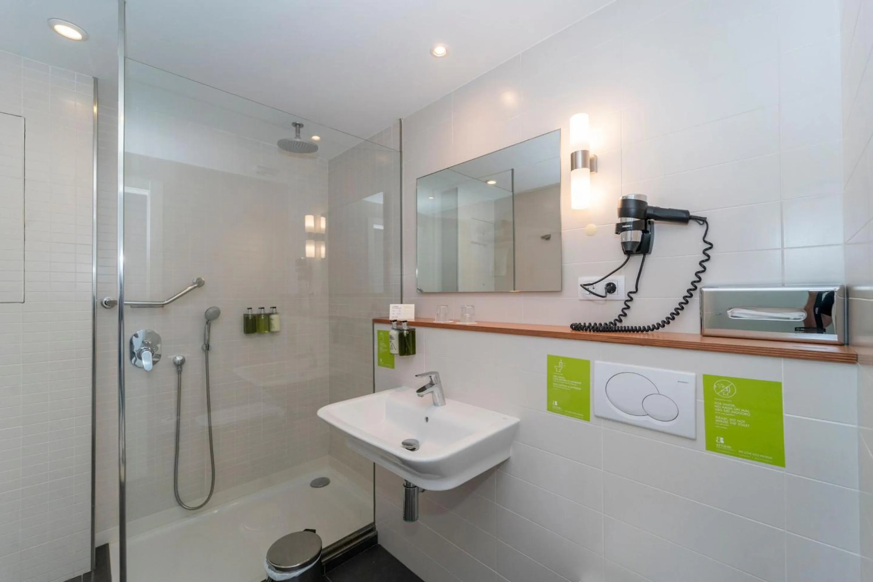 Bathroom in ARTIEM Carlos - Adults Only