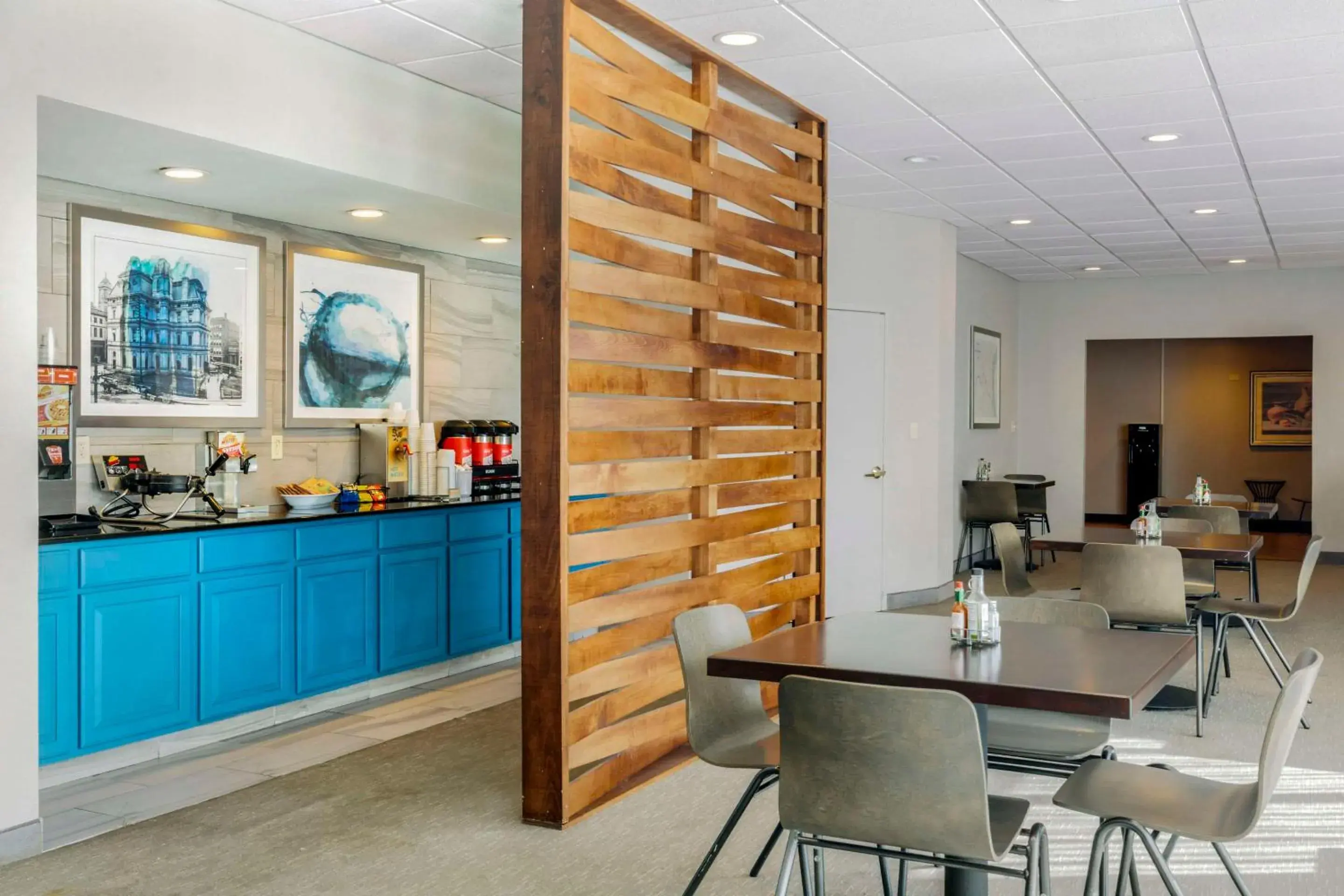 Breakfast in The Capitol Hotel Breakfast in The Capitol Hotel