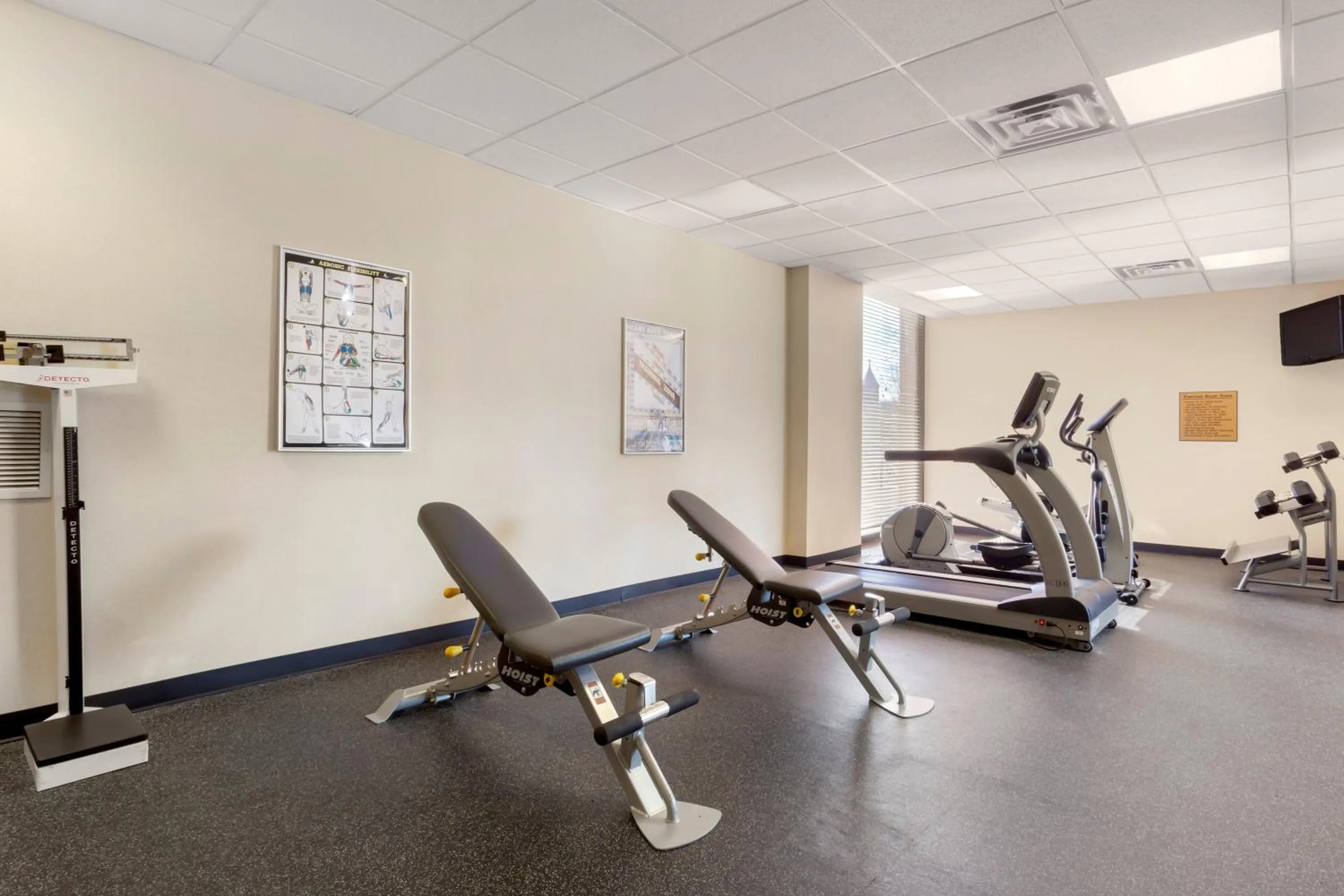 Fitness centre/facilities in The Capitol Hotel