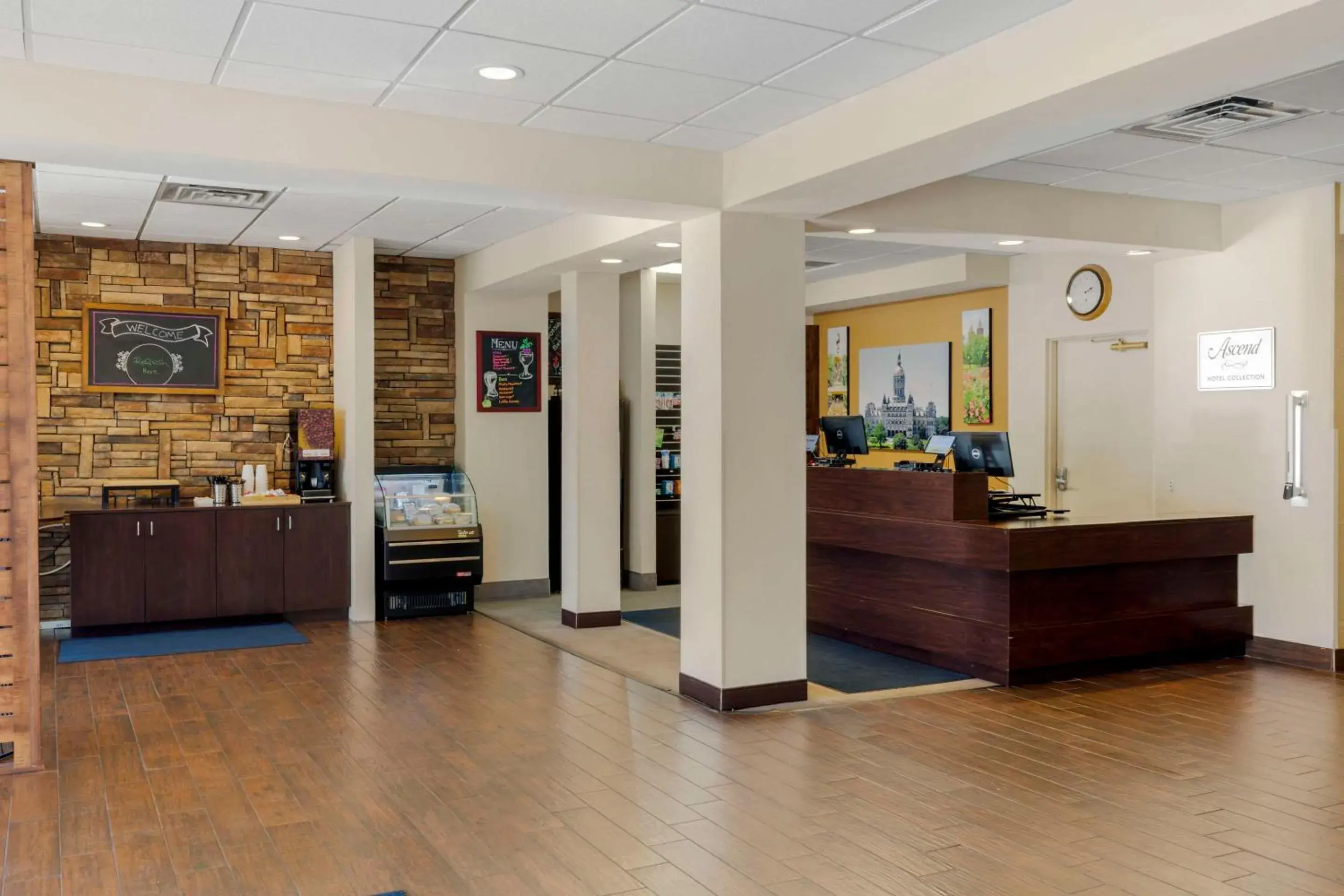 Lobby or reception in The Capitol Hotel Lobby or reception in The Capitol Hotel