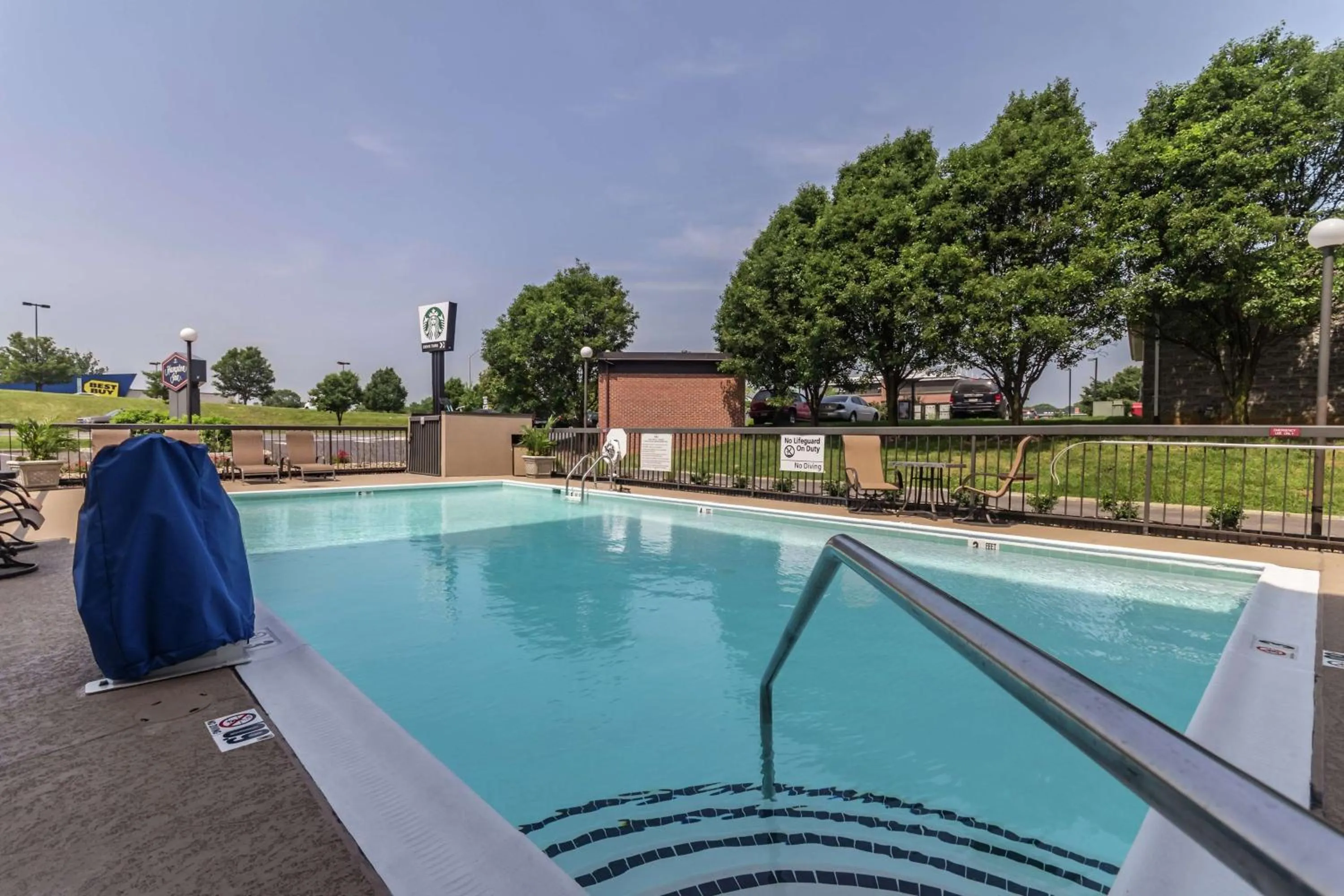 Pool view in Hampton Inn Winchester-University/ Mall