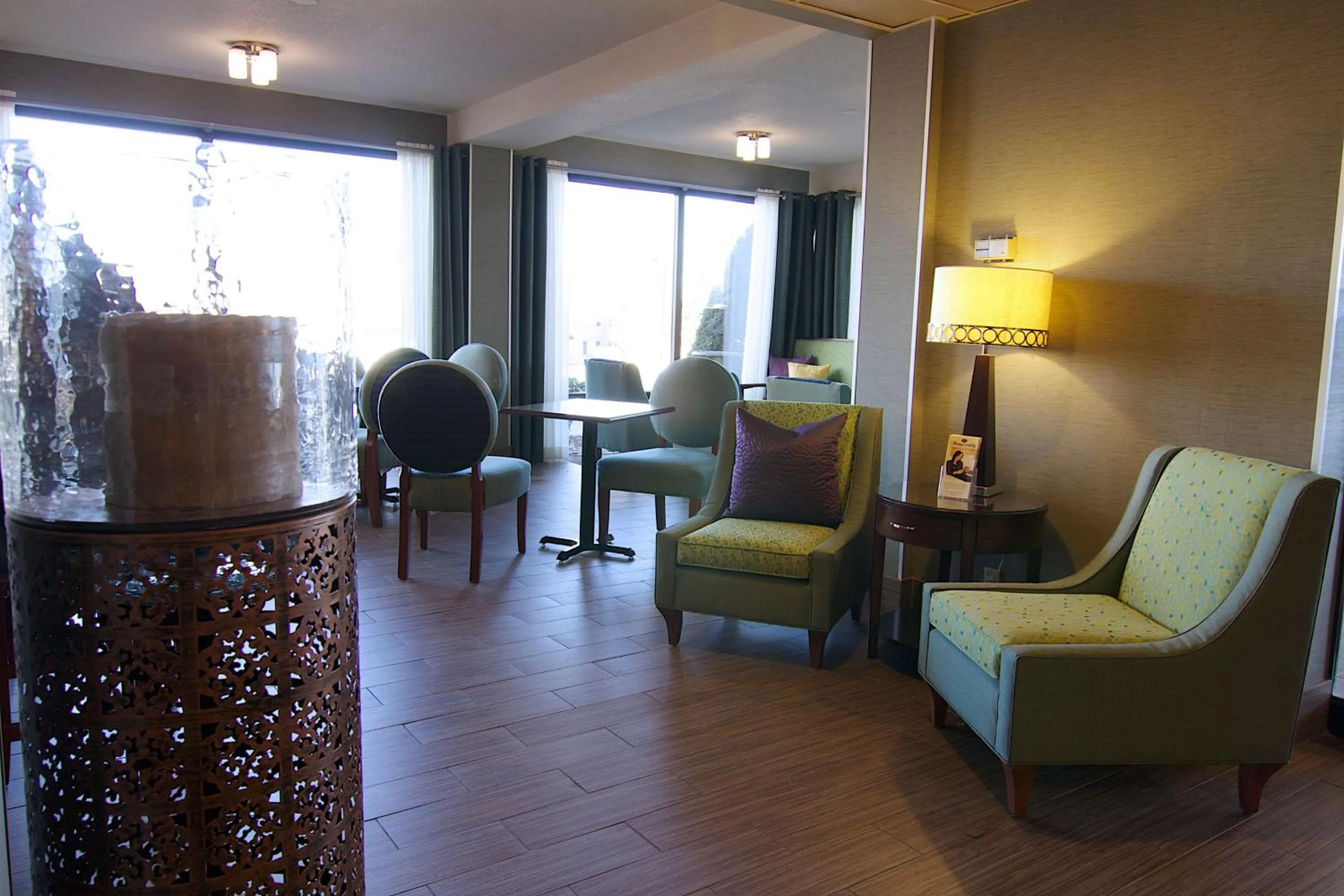 Lobby or reception in Hampton Inn Winchester-University/ Mall